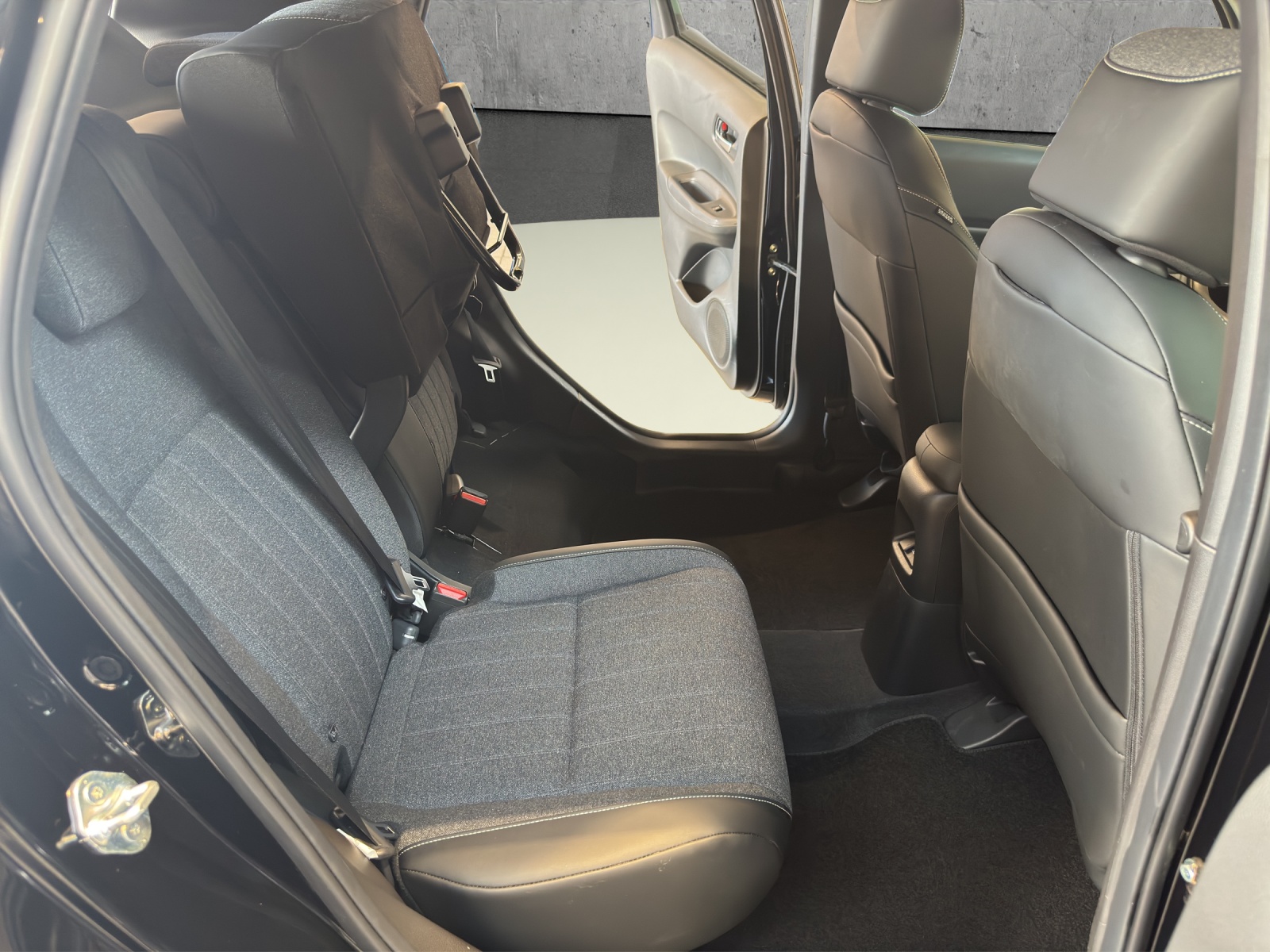 HONDA Jazz 1.5 i-MMD Advance-image-17