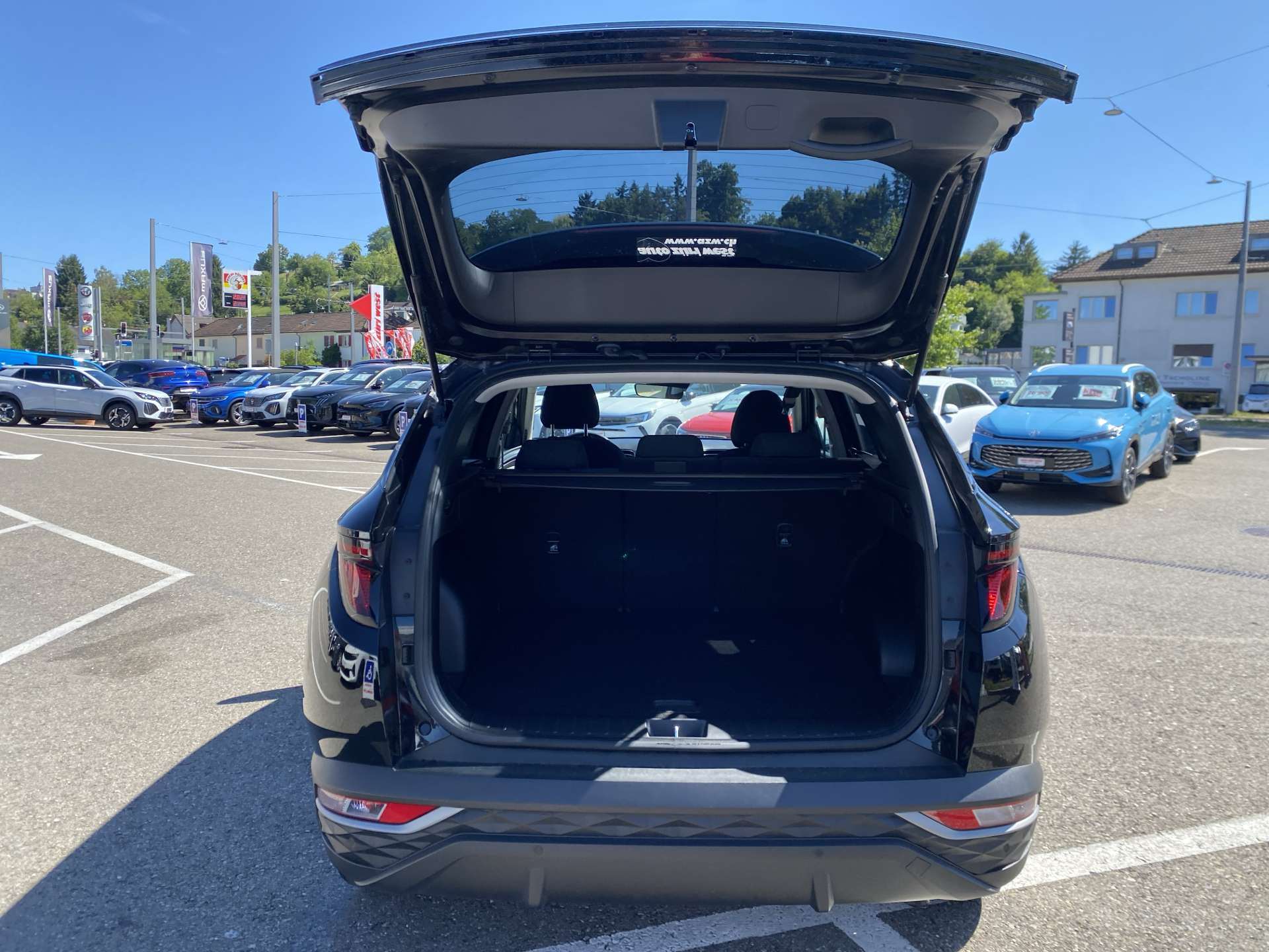 HYUNDAI Tucson 1.6 TGDI HEV Origo 230PS Automat-image-5