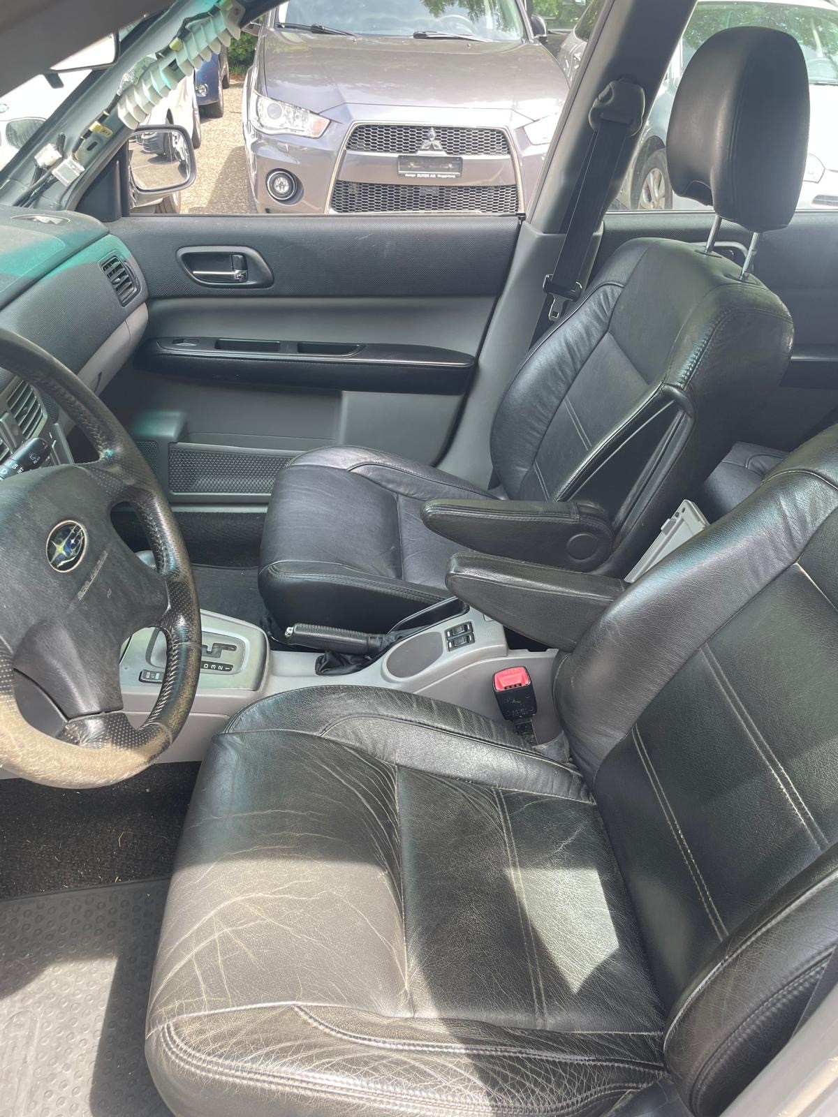SUBARU Forester 2.0XT Automatic-image-13