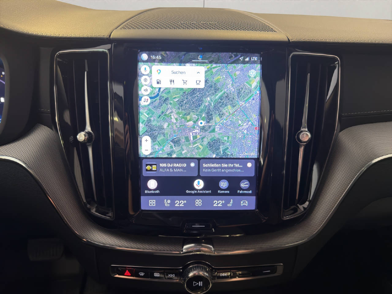 VOLVO XC60 2.0 B5 MH Ultimate Dark AWD-image-9