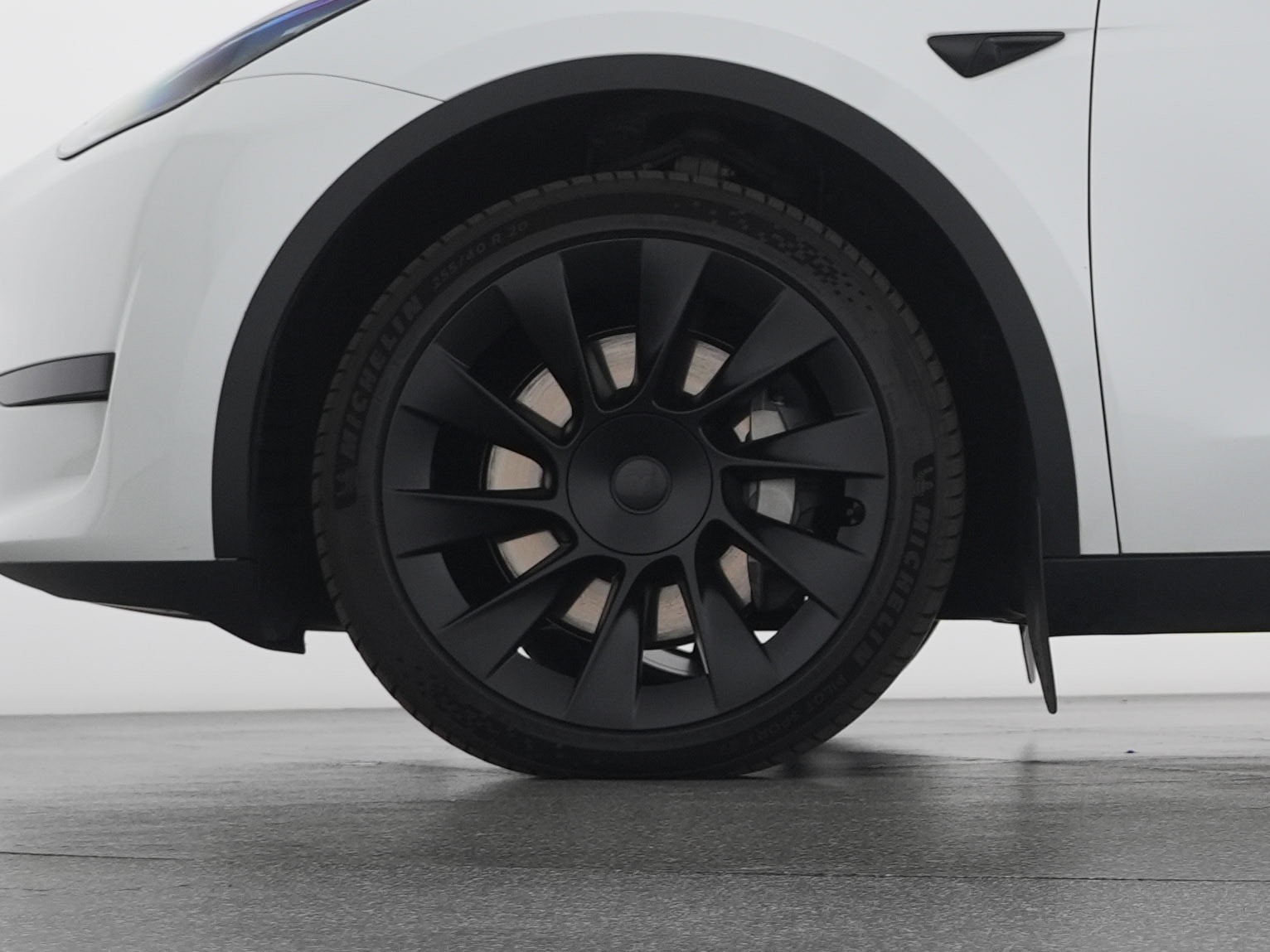 TESLA Model Y RWD-image-2