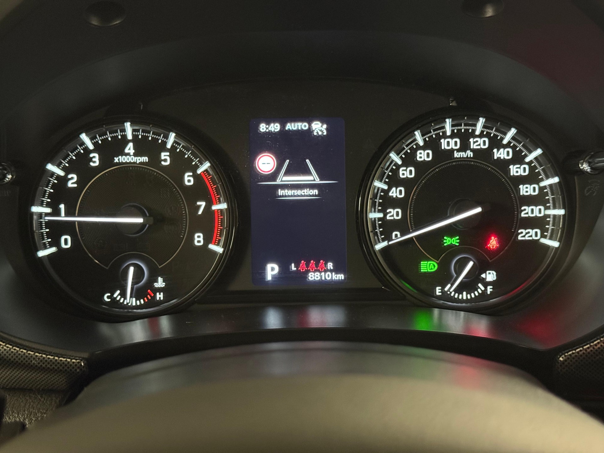 SUZUKI Vitara 1.4 T Sakura Top Hybrid 4x4-image-14