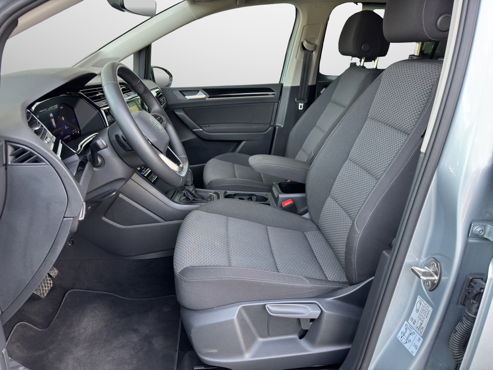 VW Touran 1.5 TSI Comfortline DSG-image-4
