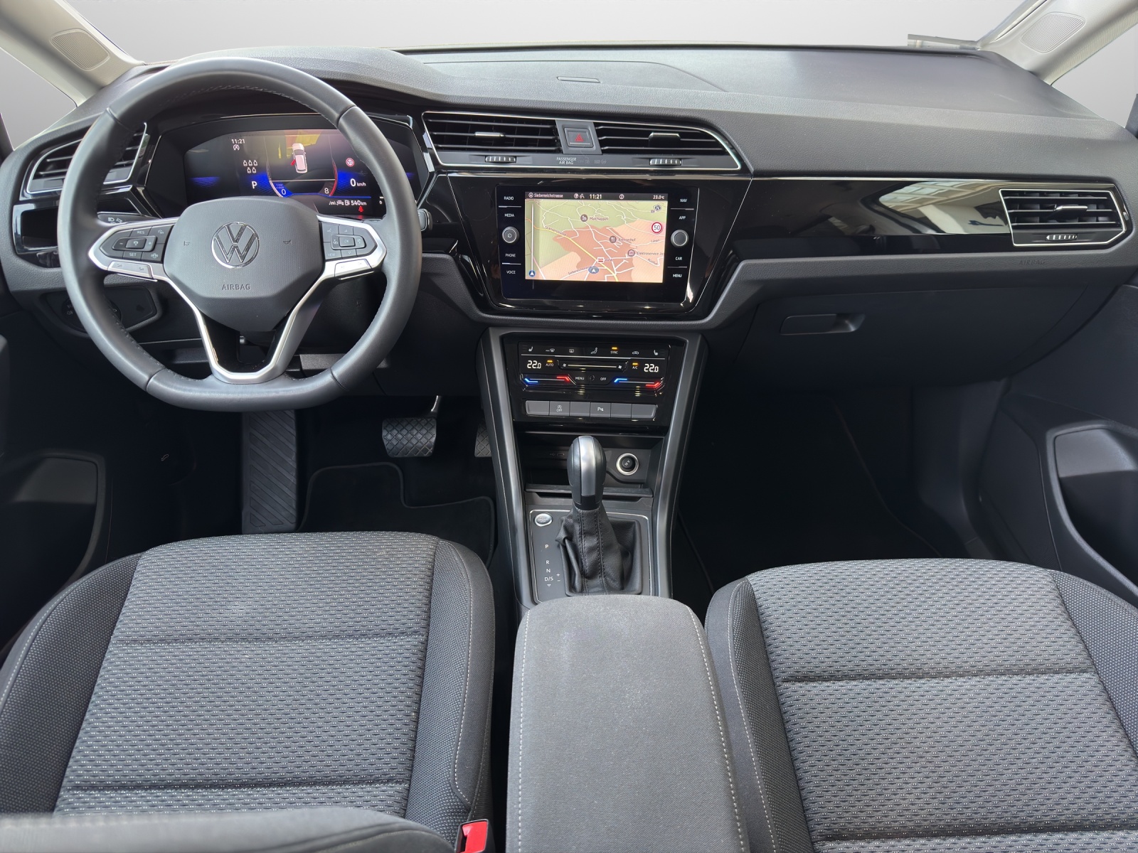 VW Touran 1.5 TSI Comfortline DSG-image-5