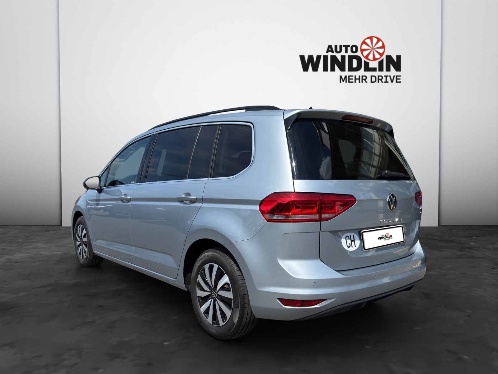 VW Touran 1.5 TSI Comfortline DSG-image-2