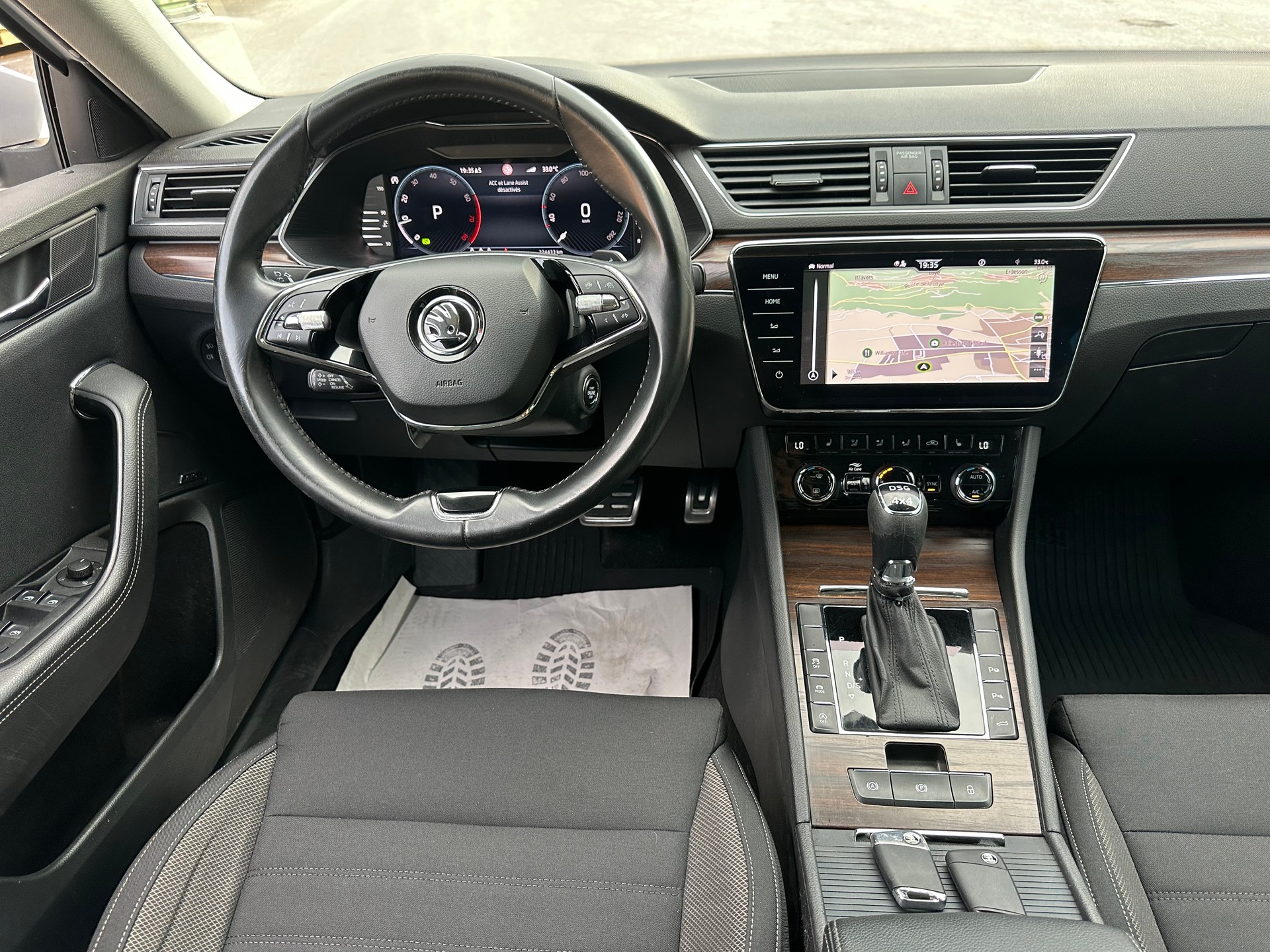 SKODA Superb 2.0 TSI Scout 4x4 DSG-image-10