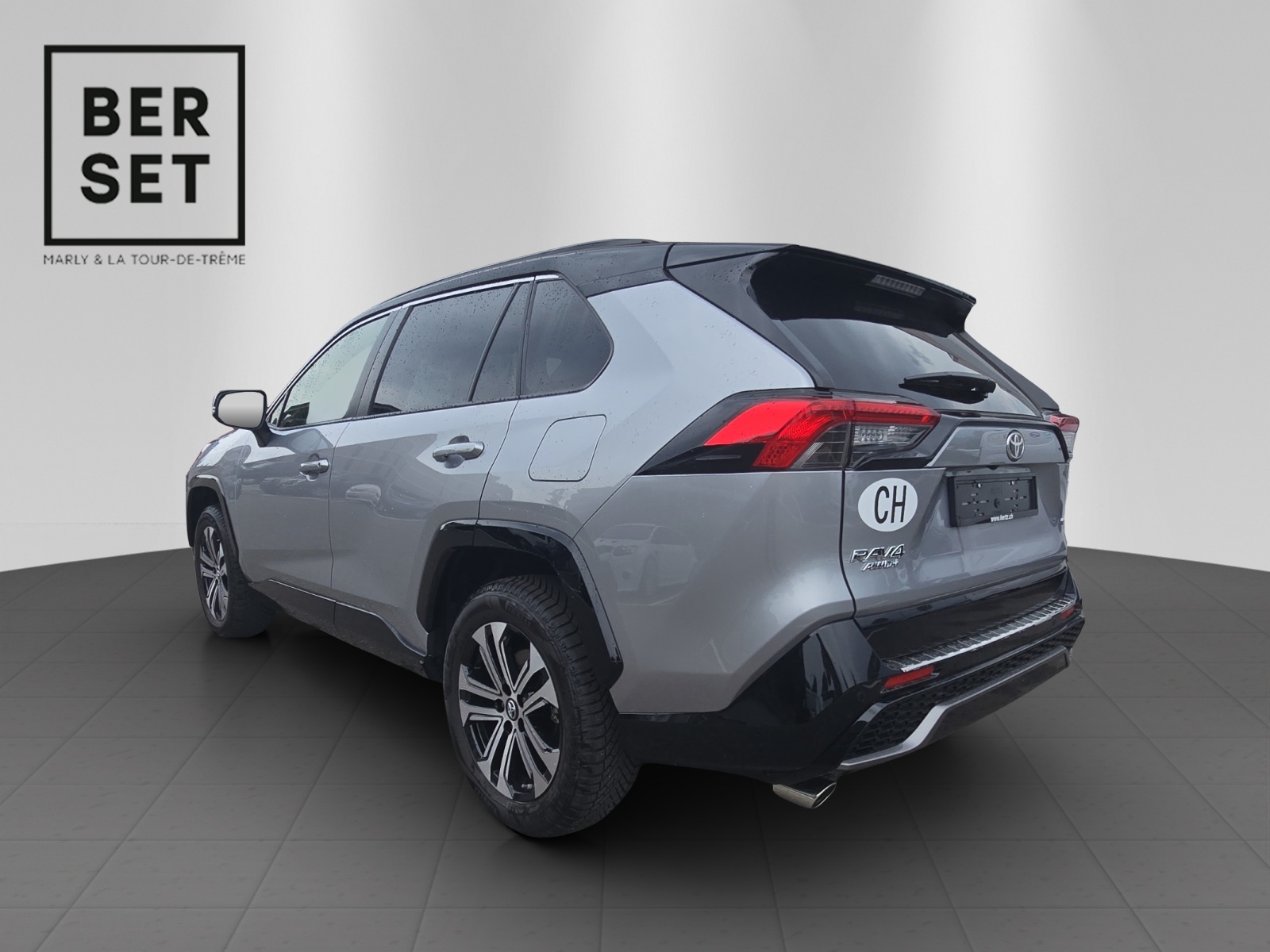 TOYOTA RAV4 2.5 HEV GR Sport-showroom-element-2