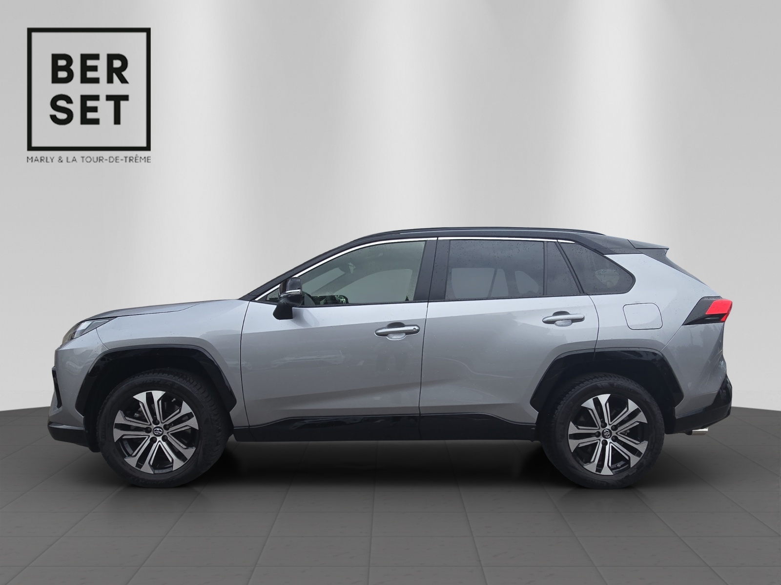 TOYOTA RAV4 2.5 HEV GR Sport-showroom-element-1