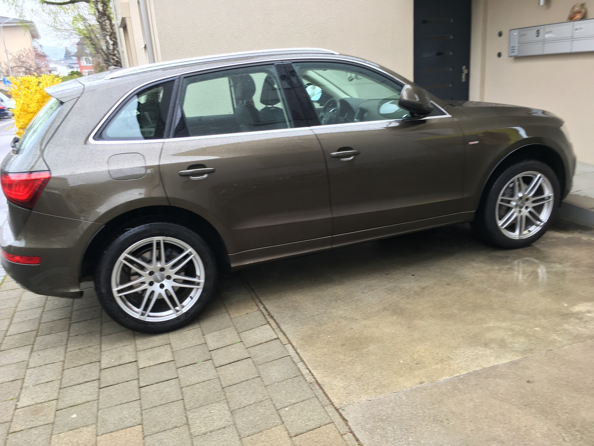 AUDI Q5-image-2