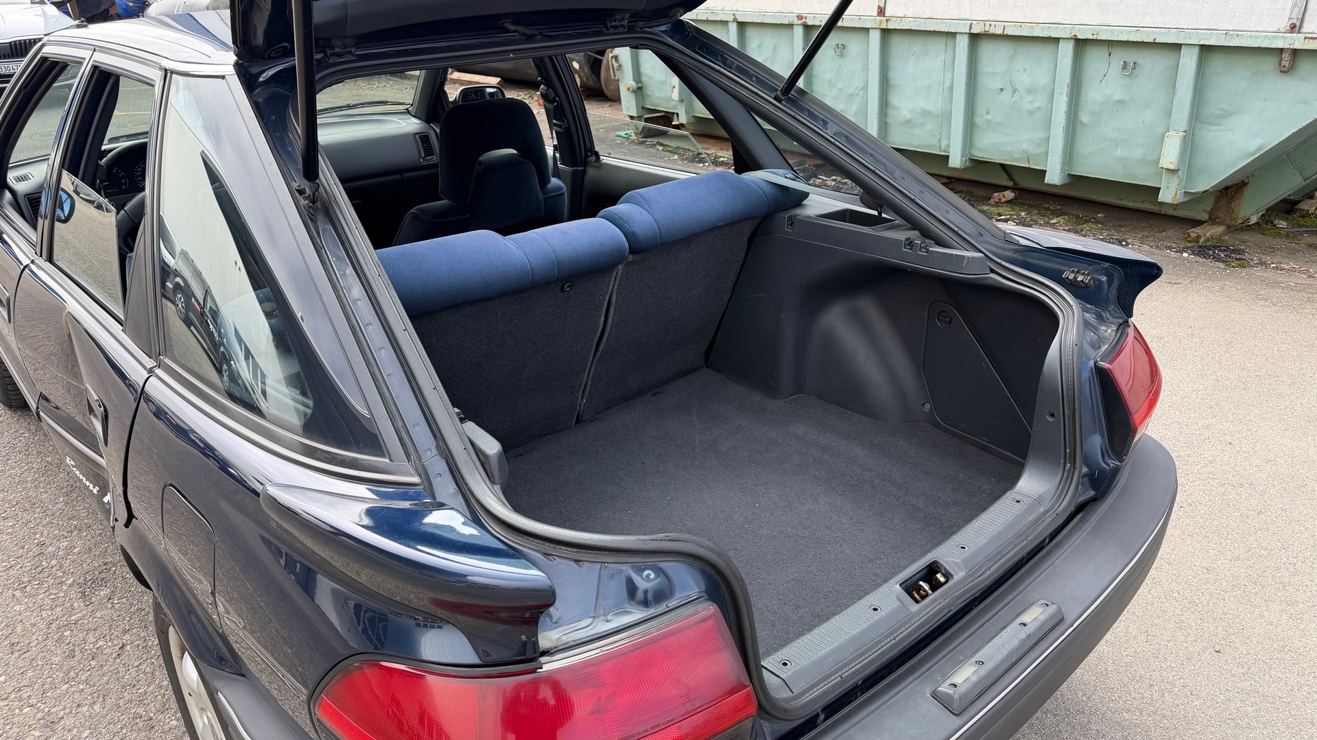 TOYOTA Corolla 1.6 GTi Liftback-image-12