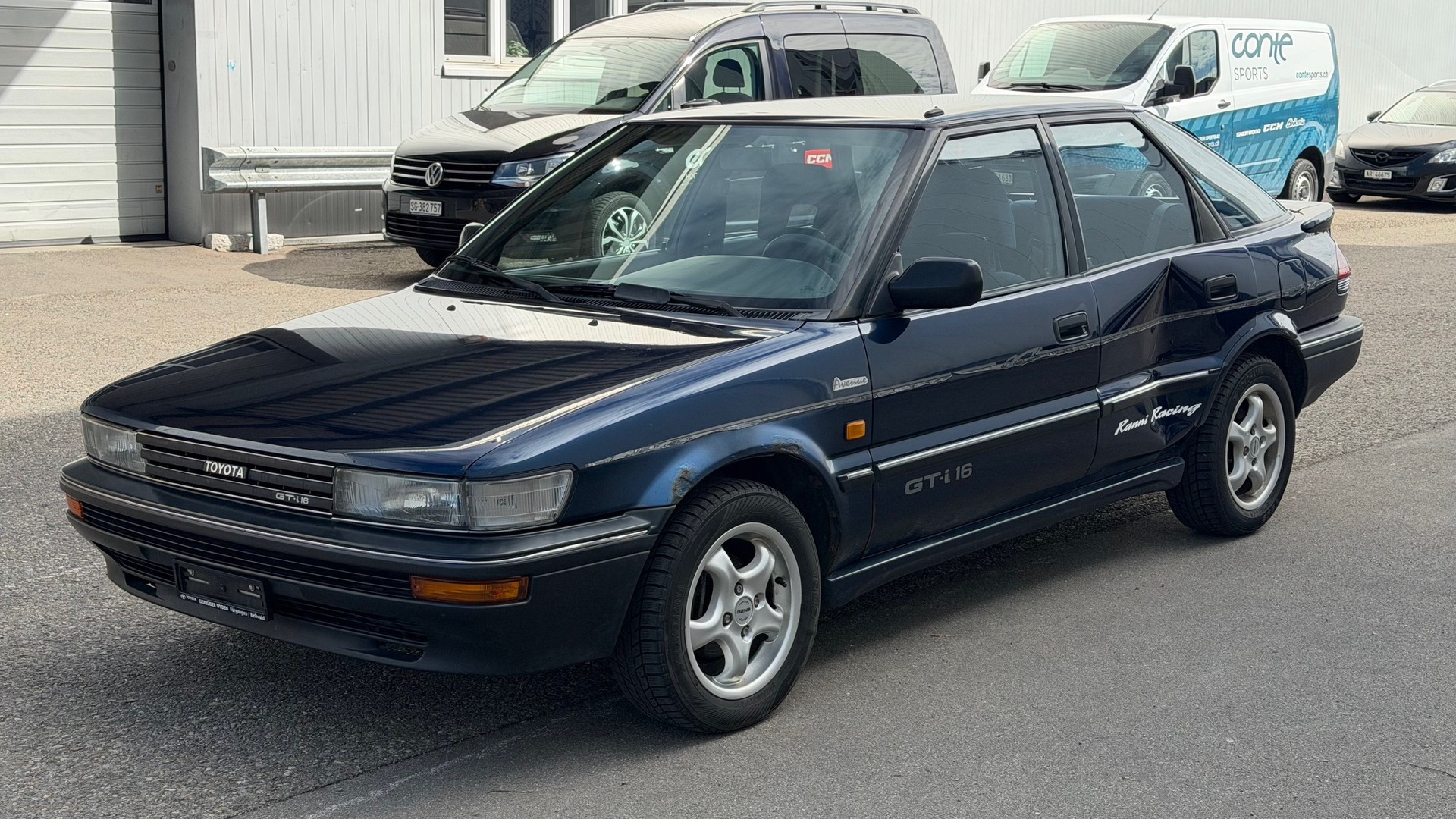TOYOTA Corolla 1.6 GTi Liftback-image-2