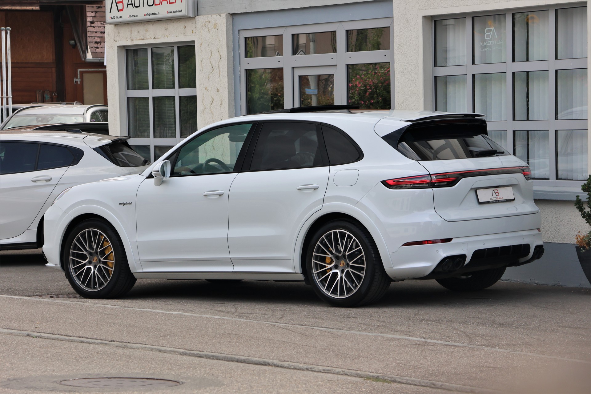 PORSCHE Cayenne Turbo S E-Hybrid (CH) + 3.0T AHK-image-4