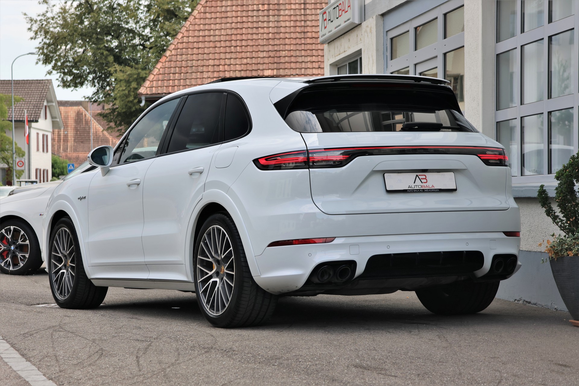 PORSCHE Cayenne Turbo S E-Hybrid (CH) + 3.0T AHK-image-2