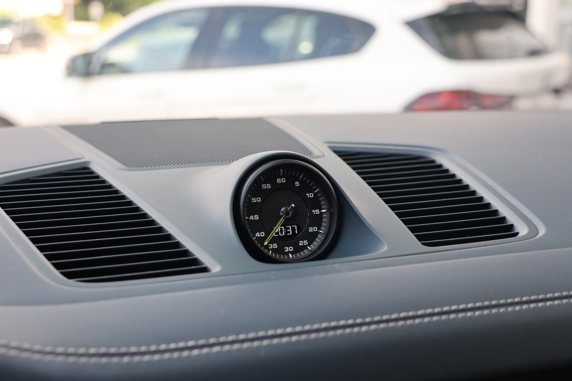 PORSCHE Cayenne Turbo S E-Hybrid (CH) + 3.0T AHK-image-33