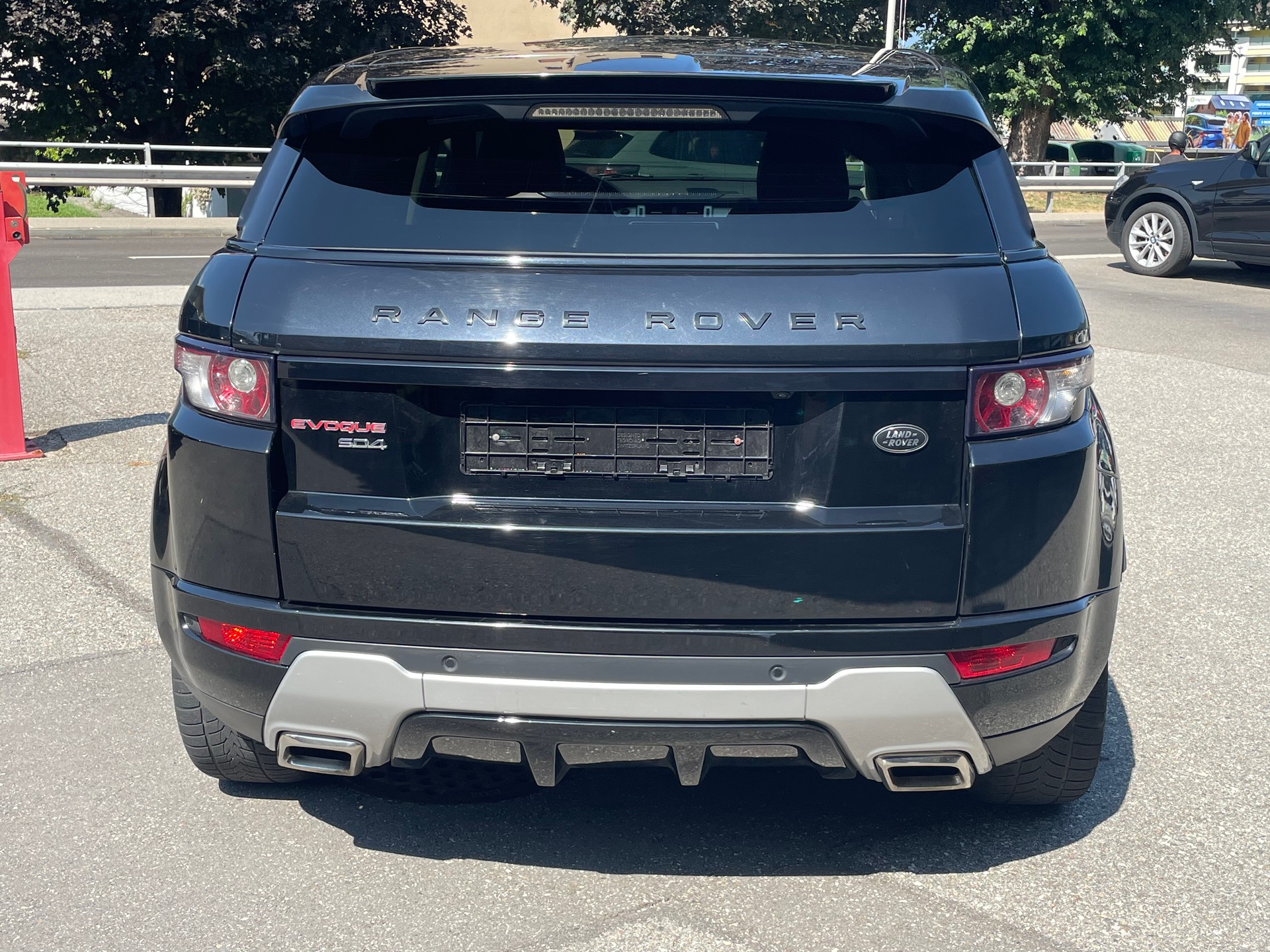 LAND ROVER Range Rover Evoque 2.2 SD4 Pure AT6-image-8
