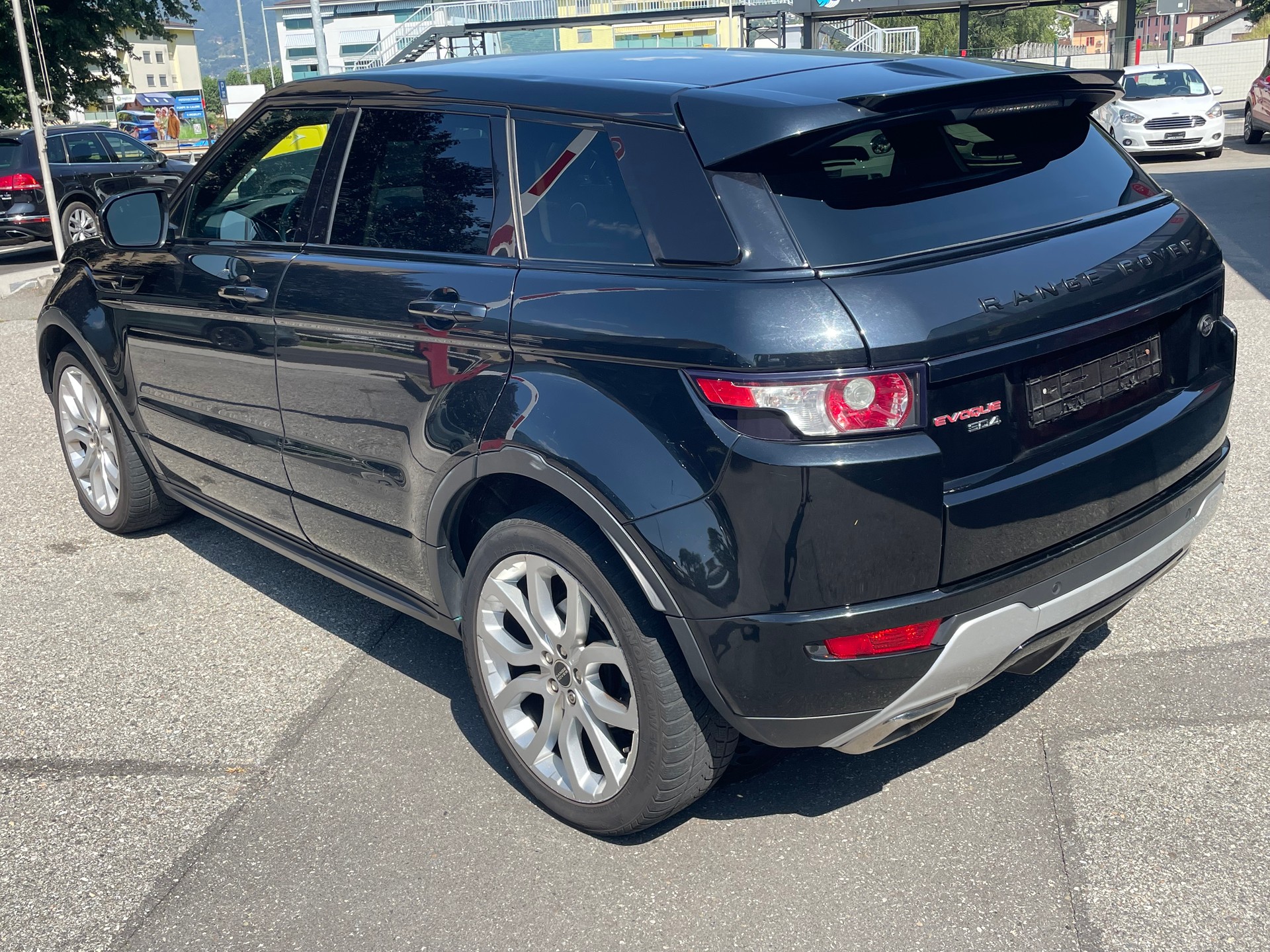 LAND ROVER Range Rover Evoque 2.2 SD4 Pure AT6-image-7