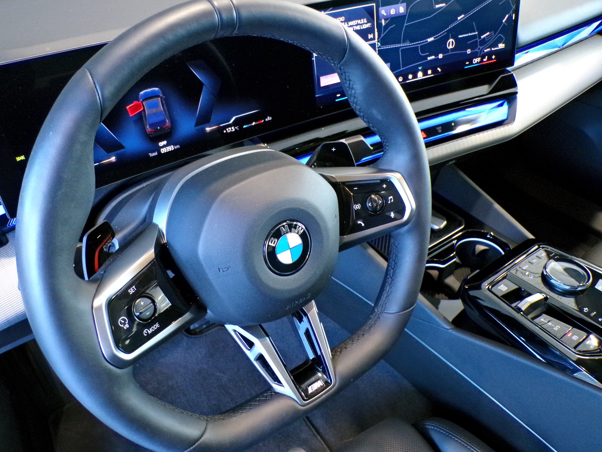 BMW 540d xDrive 48V M Sport Pro Steptronic-image-18
