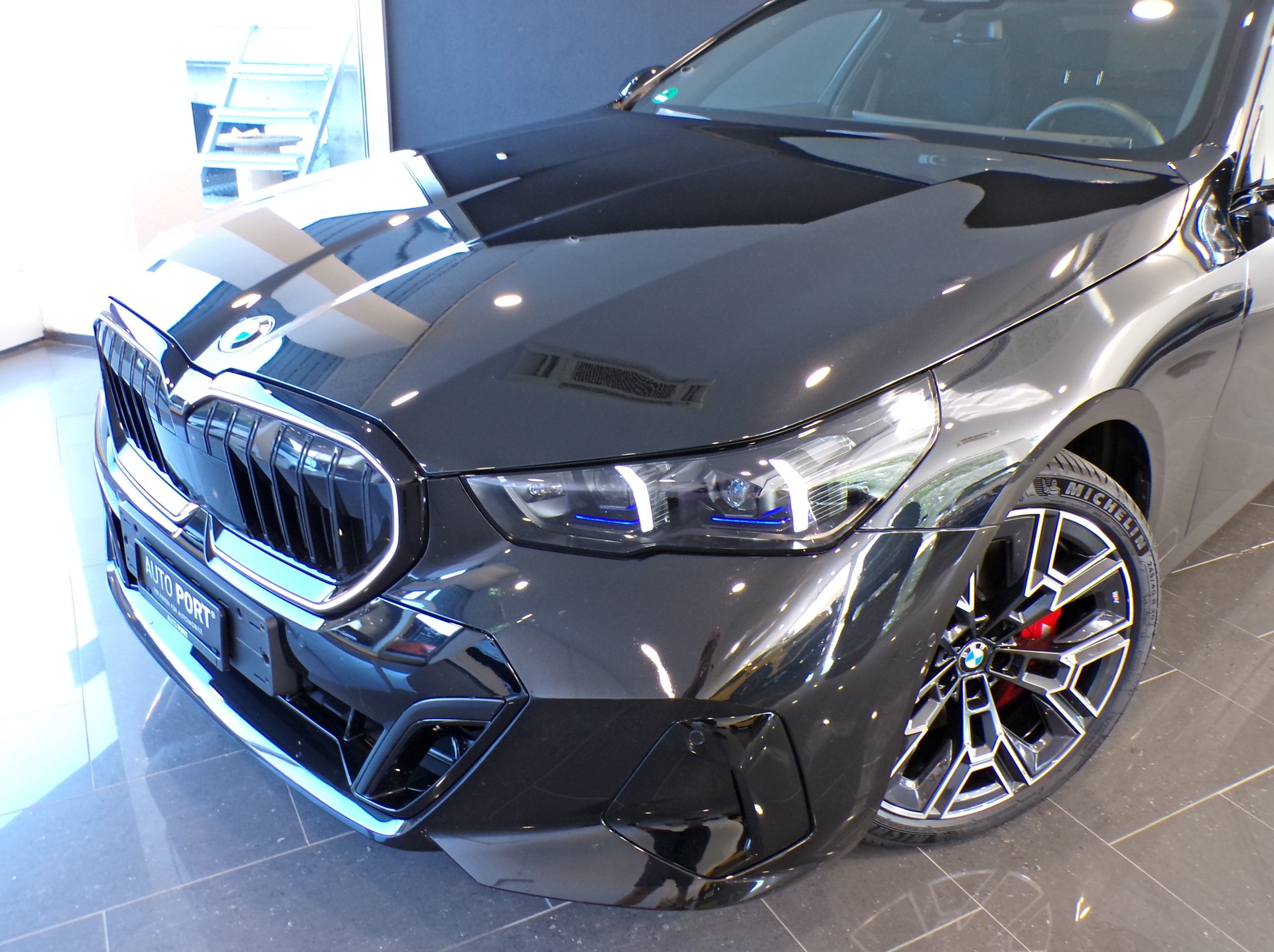 BMW 540d xDrive 48V M Sport Pro Steptronic-image-1