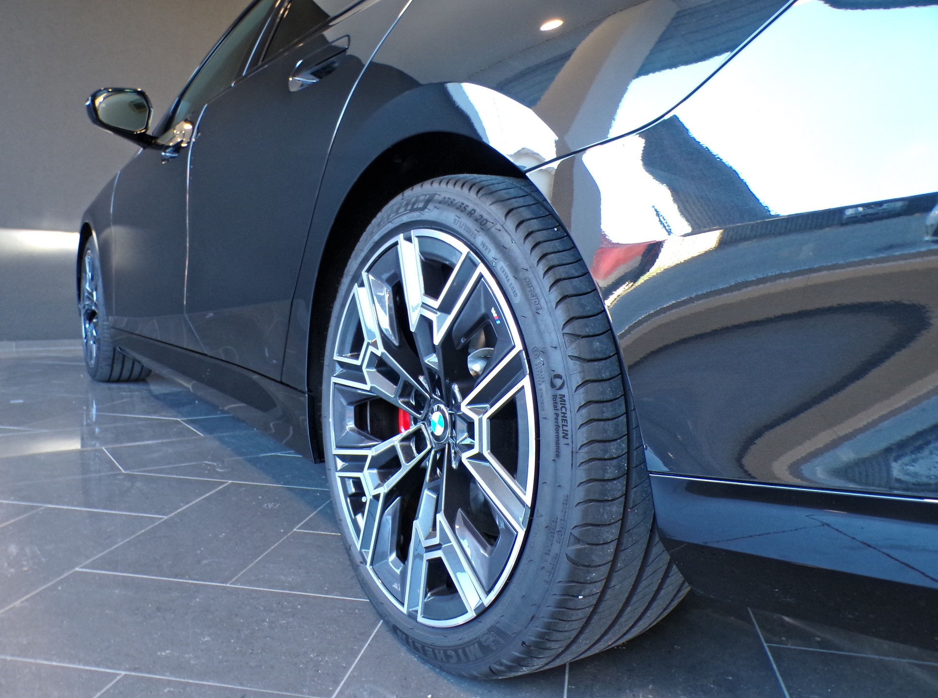 BMW 540d xDrive 48V M Sport Pro Steptronic-image-13