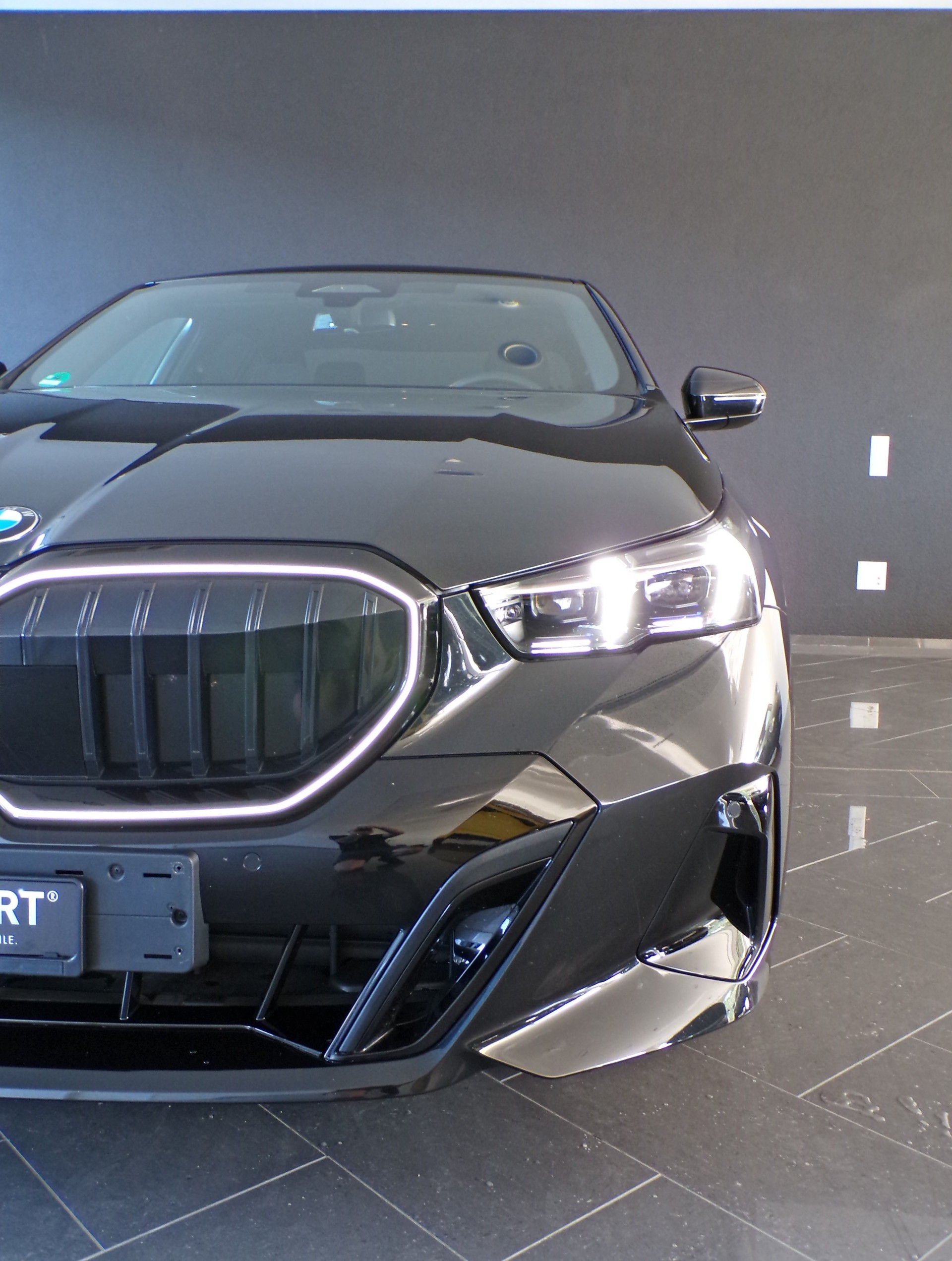 BMW 540d xDrive 48V M Sport Pro Steptronic-image-5