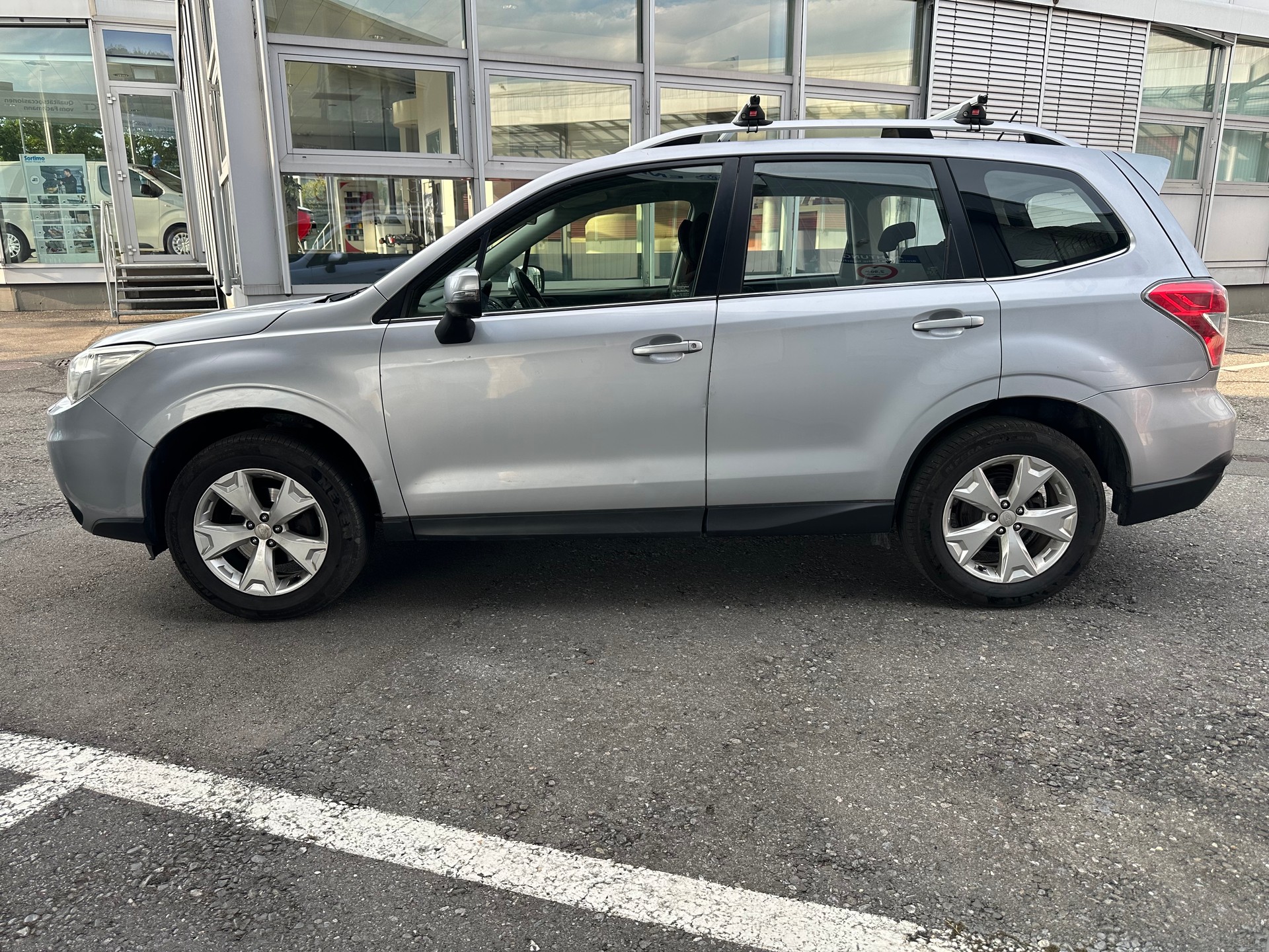 SUBARU Forester 2.0i Advantage Lineartronic-image-3