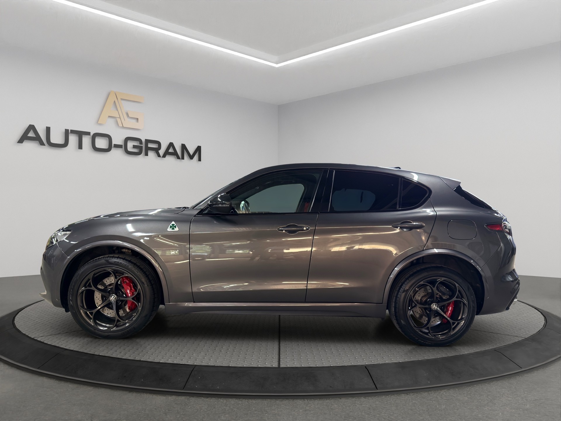 ALFA ROMEO Stelvio 2.9 V6 Quadrifoglio Q4 Automatic-image-1