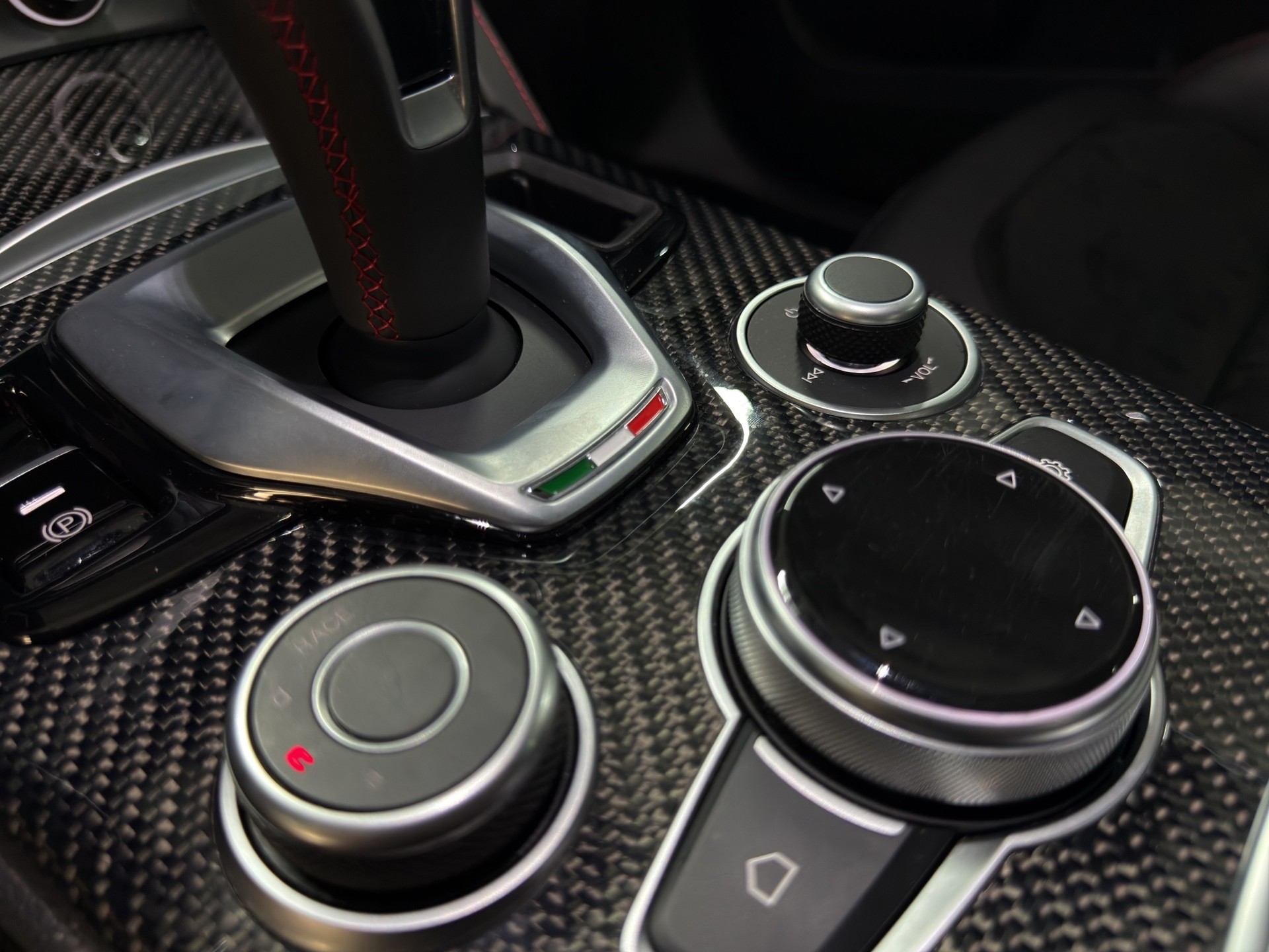 ALFA ROMEO Stelvio 2.9 V6 Quadrifoglio Q4 Automatic-image-21