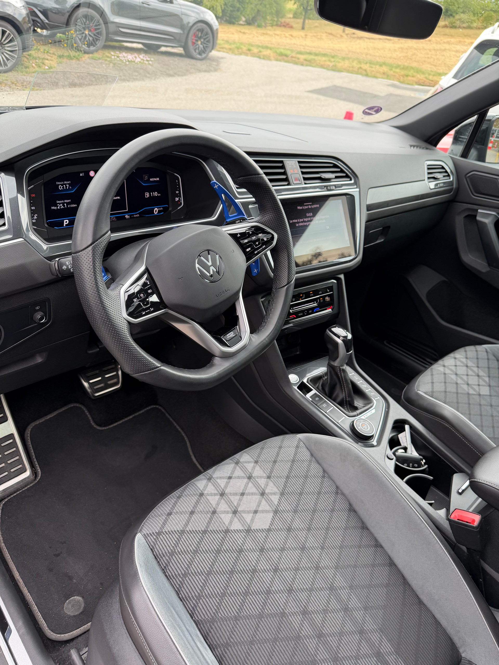 VW Tiguan 2.0TSI R-Line 4Motion DSG-image-5