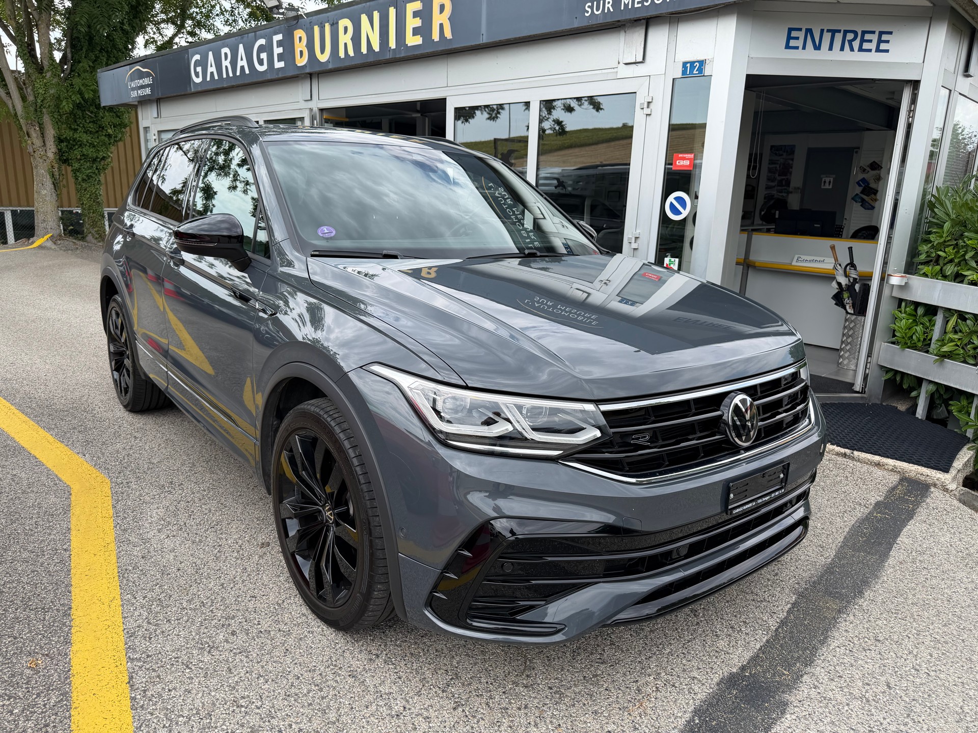 VW Tiguan 2.0TSI R-Line 4Motion DSG-image-0