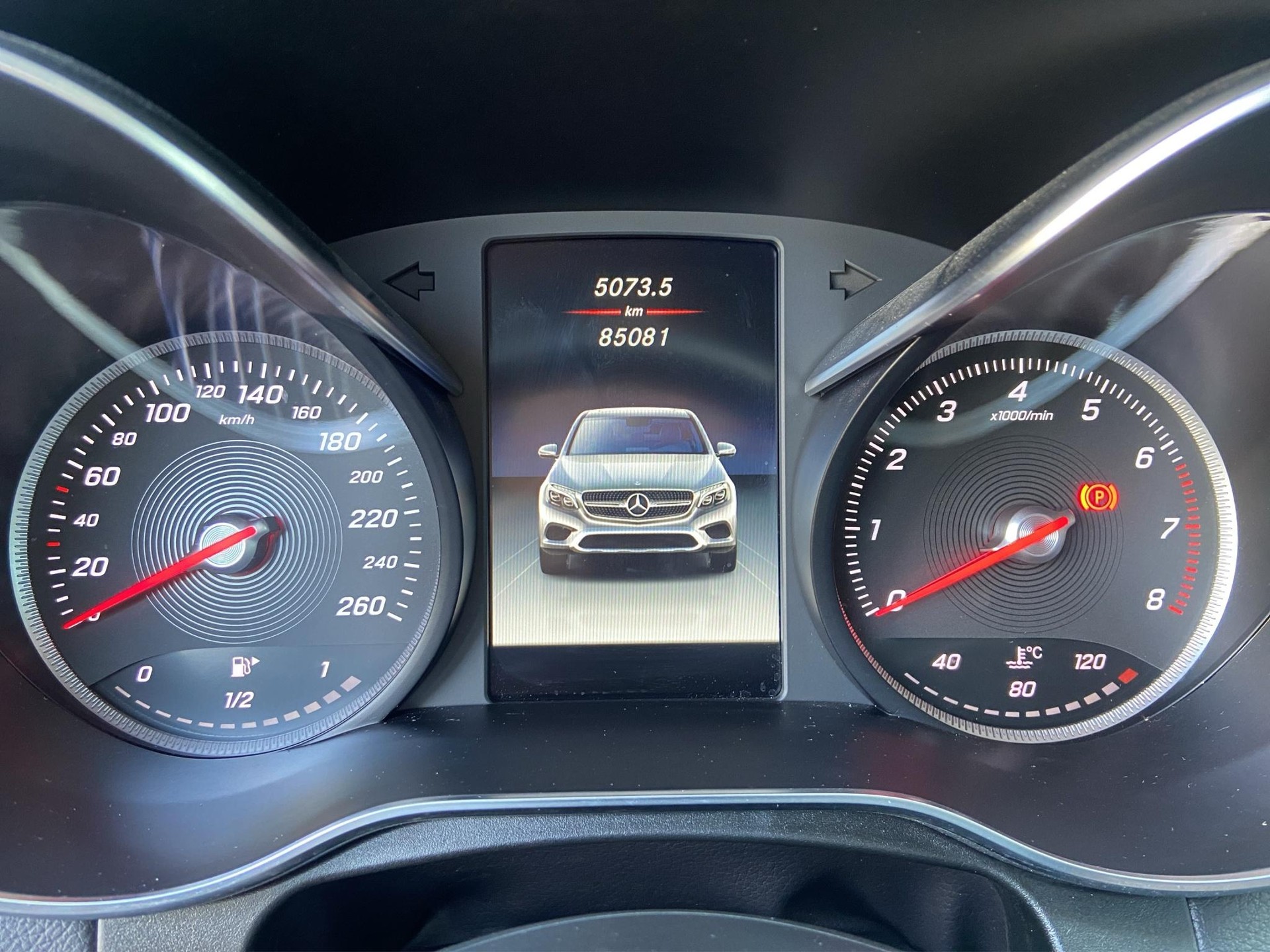 MERCEDES-BENZ GLC 250 AMG Line 4m Coupé-image-10