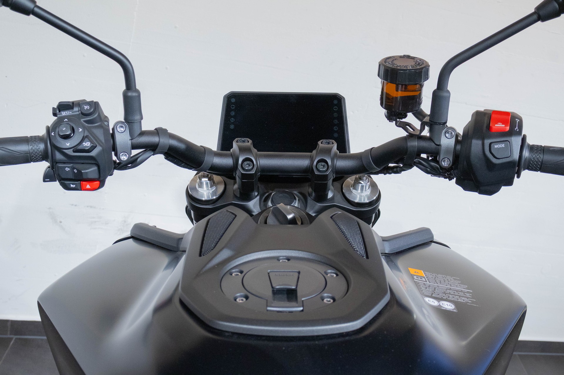 YAMAHA MT-09 Y-AMT-image-10