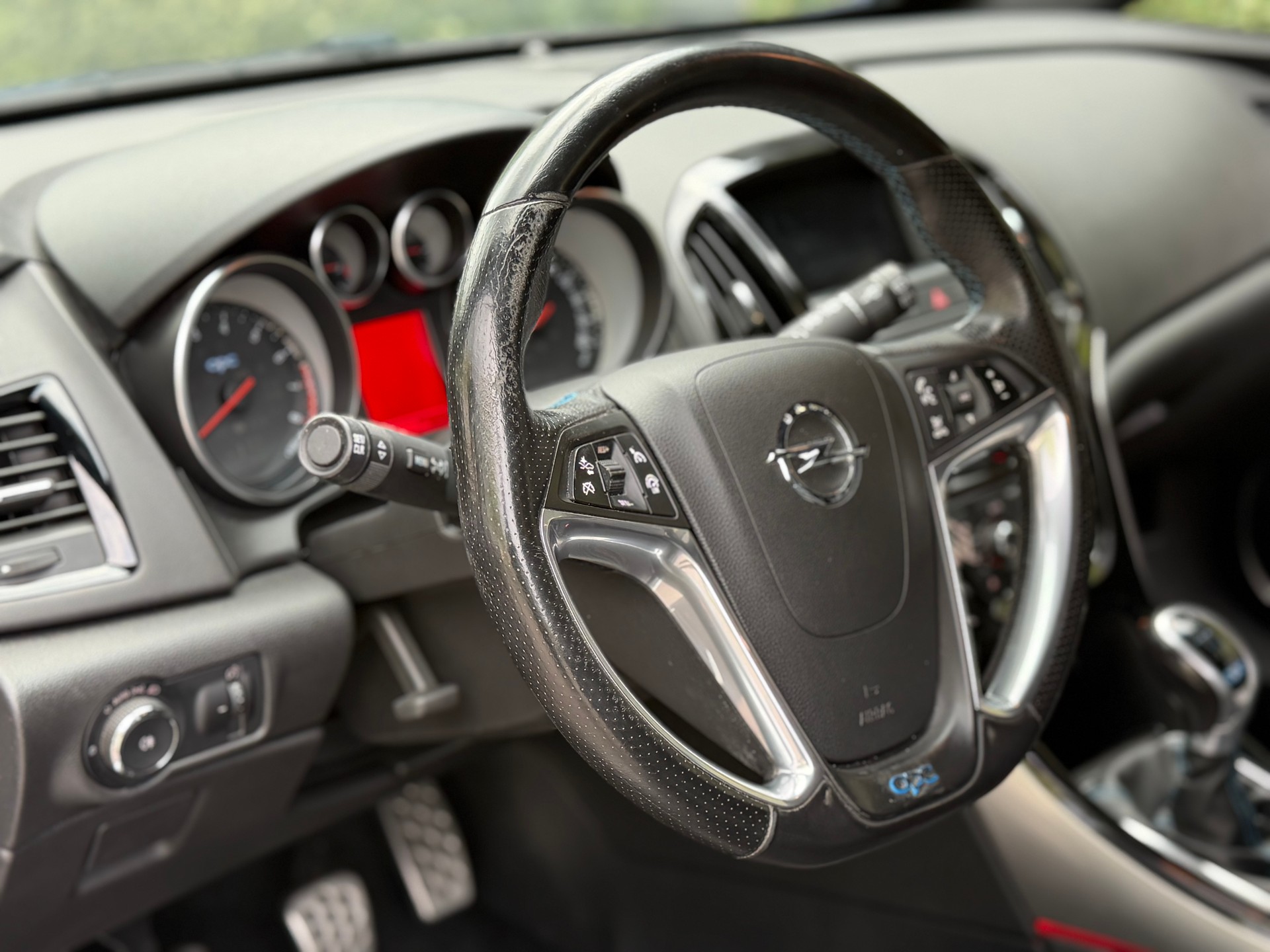 OPEL Astra GTC 2.0i 16V Turbo OPC-image-7