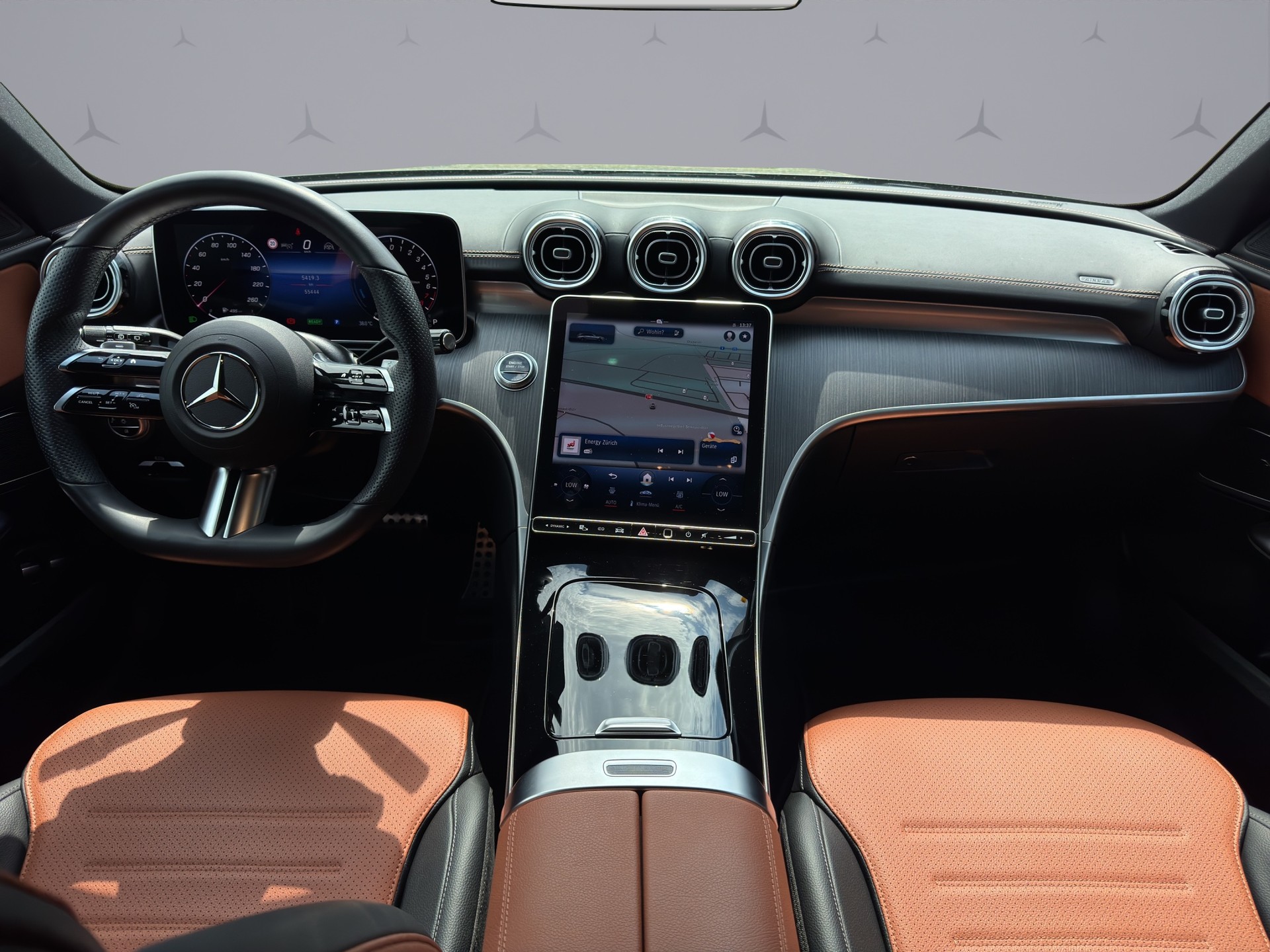 MERCEDES-BENZ C 300 e AMG Line Kombi-image-20