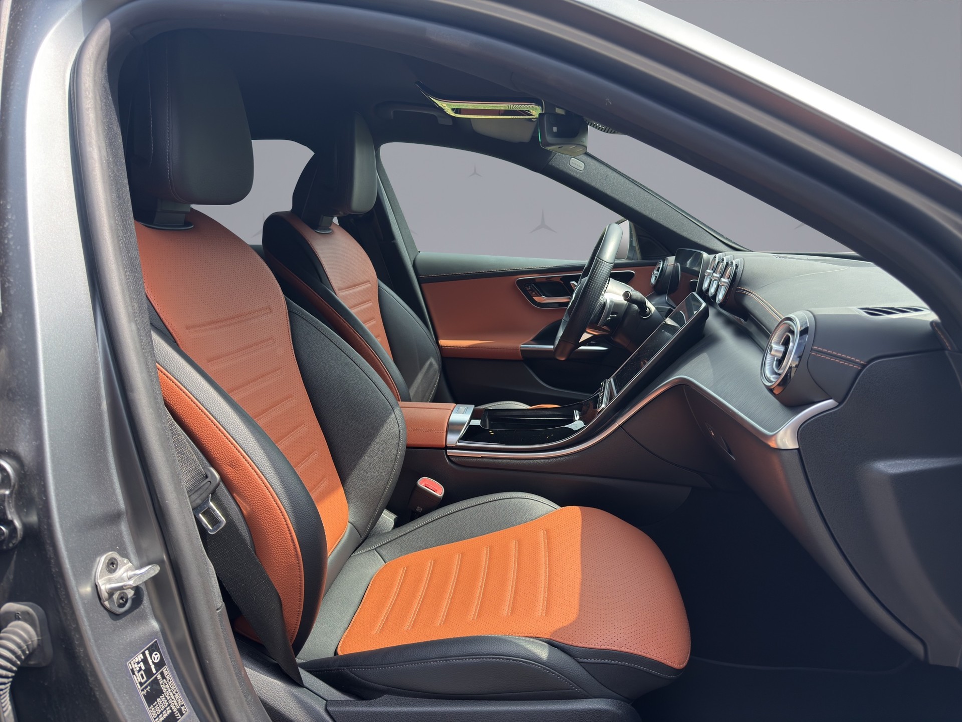 MERCEDES-BENZ C 300 e AMG Line Kombi-image-21