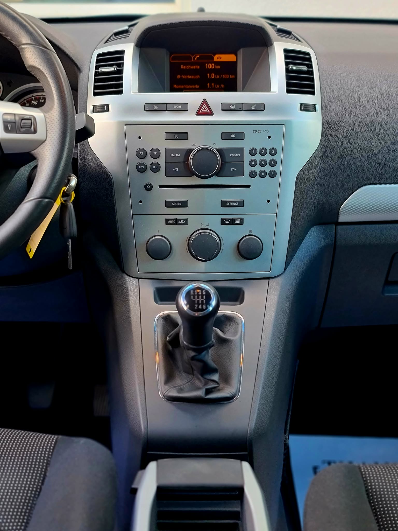 OPEL Zafira 2.0i 16V T Sport-image-11