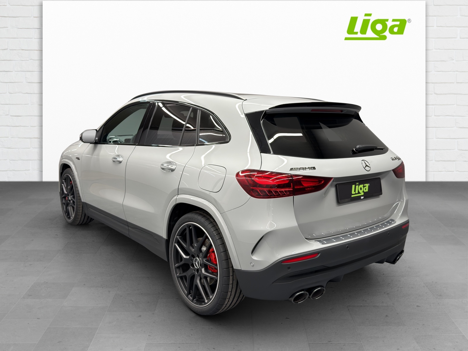 MERCEDES-BENZ AMG GLA 45 S 4Matic+-image-3