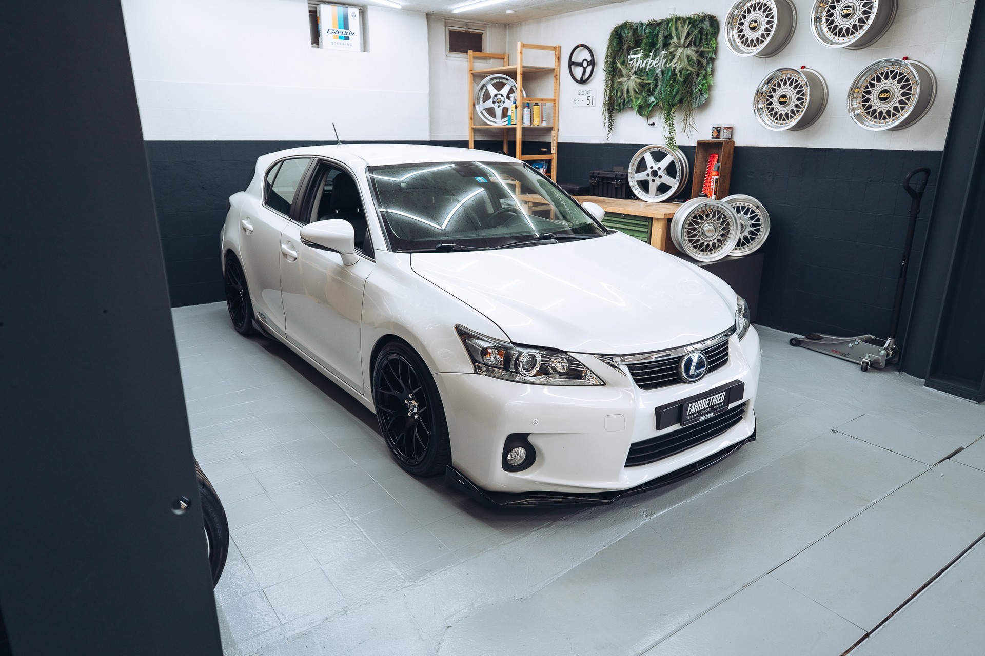 LEXUS CT 200h 1.8 excellence CVT-image-5