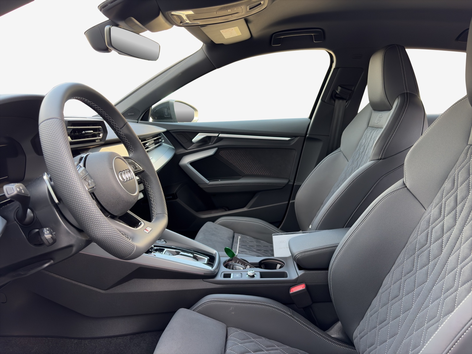 AUDI S3 Sportback TFSI quattro S-tronic-image-7