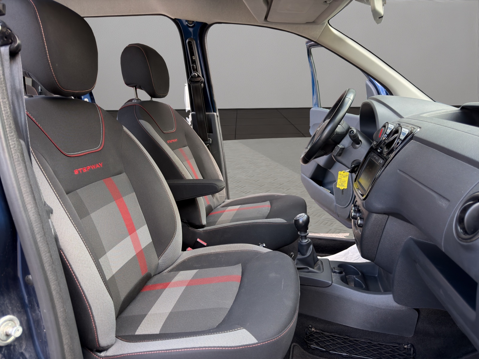 DACIA Dokker TCE 130 16V Stepway-image-16