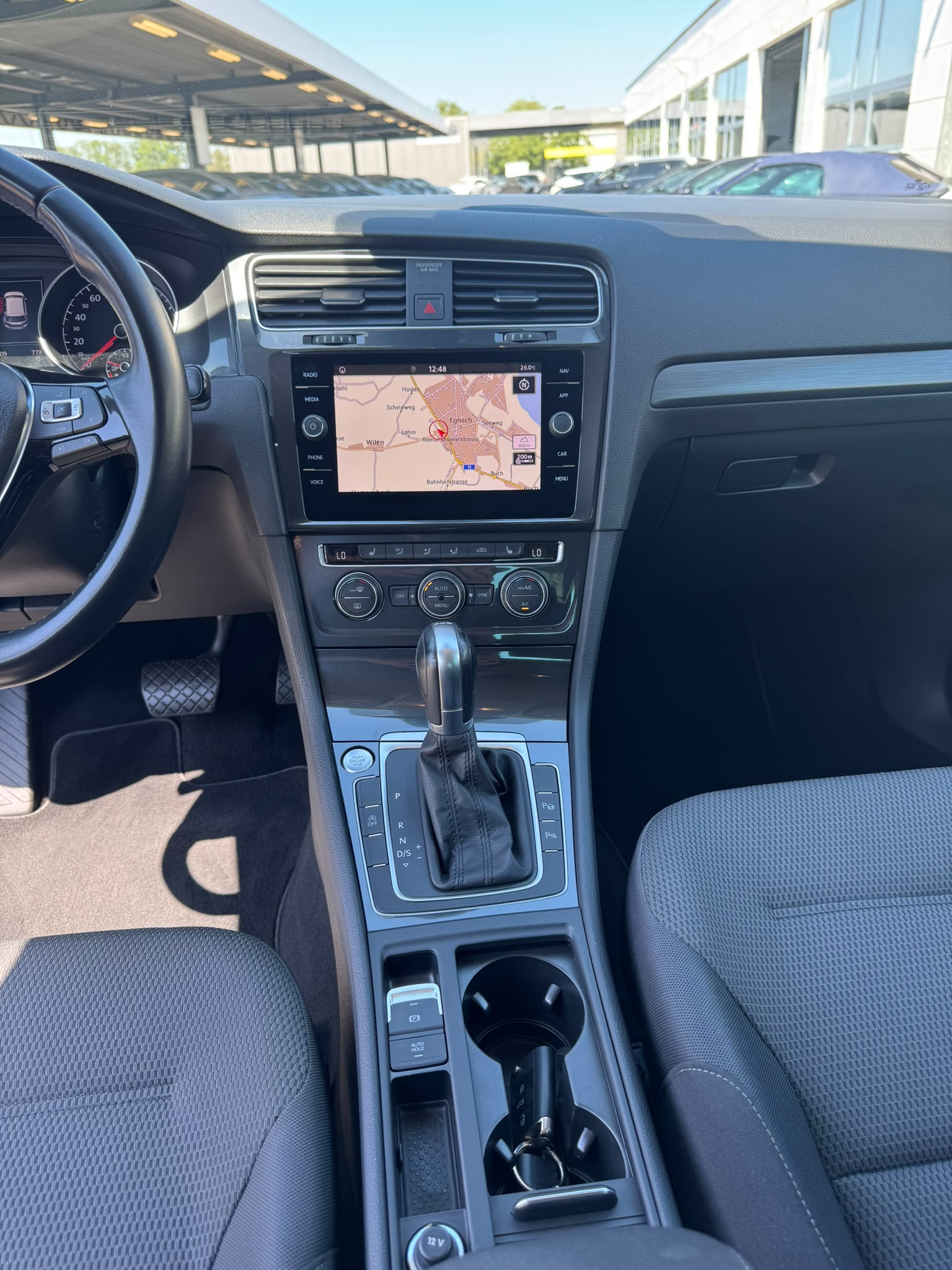 VW Golf 1.0 TSI Comfortline DSG-image-10