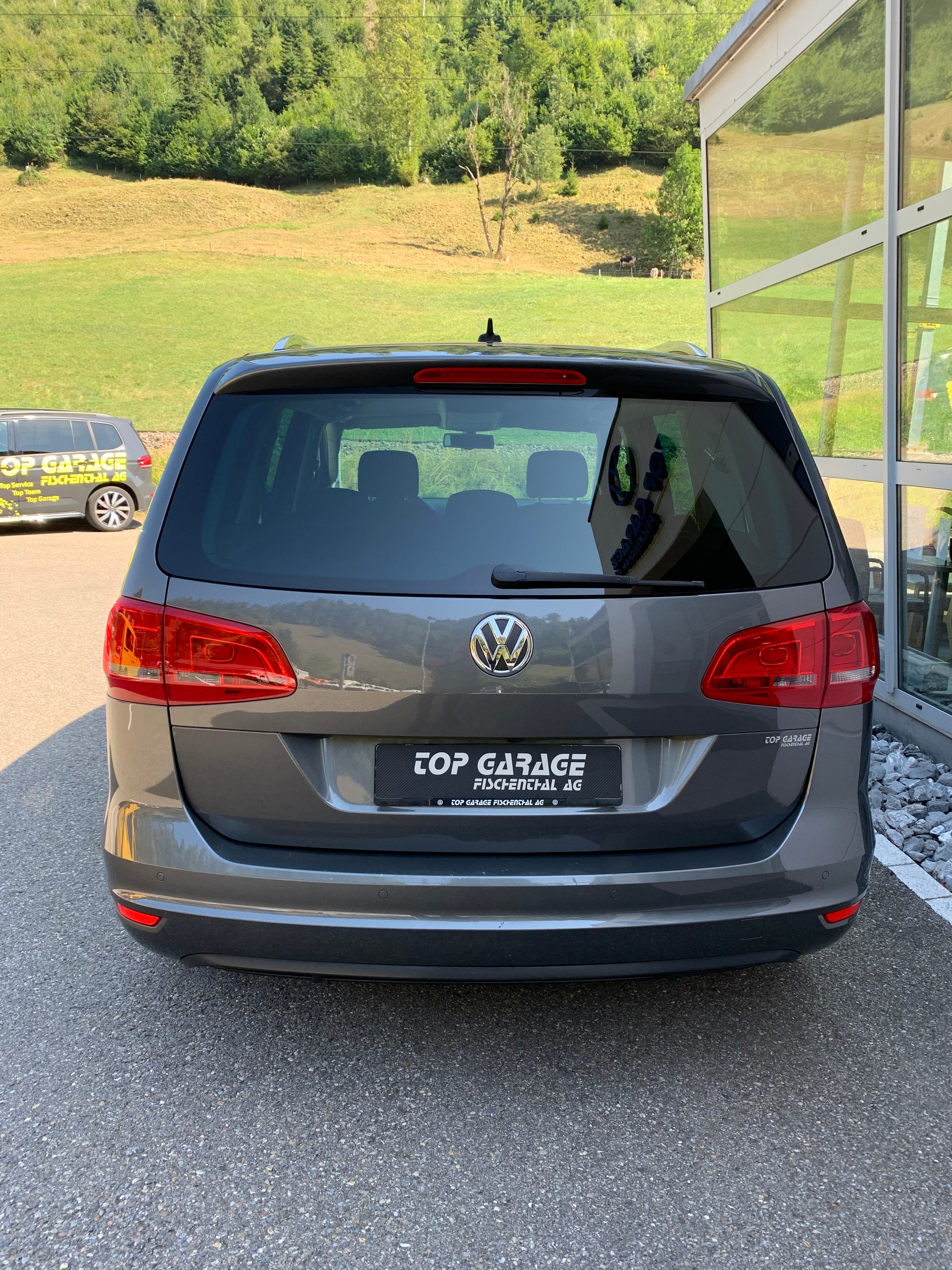 VW Sharan 2.0 TDI BlueMotion Technology Design DSG-image-5