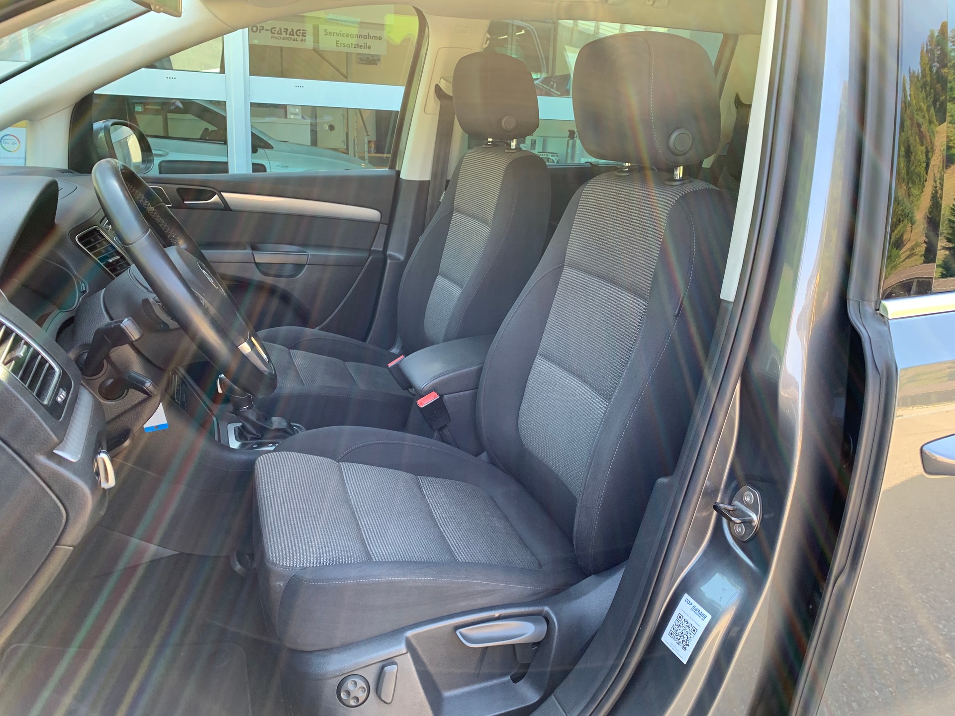 VW Sharan 2.0 TDI BlueMotion Technology Design DSG-image-7