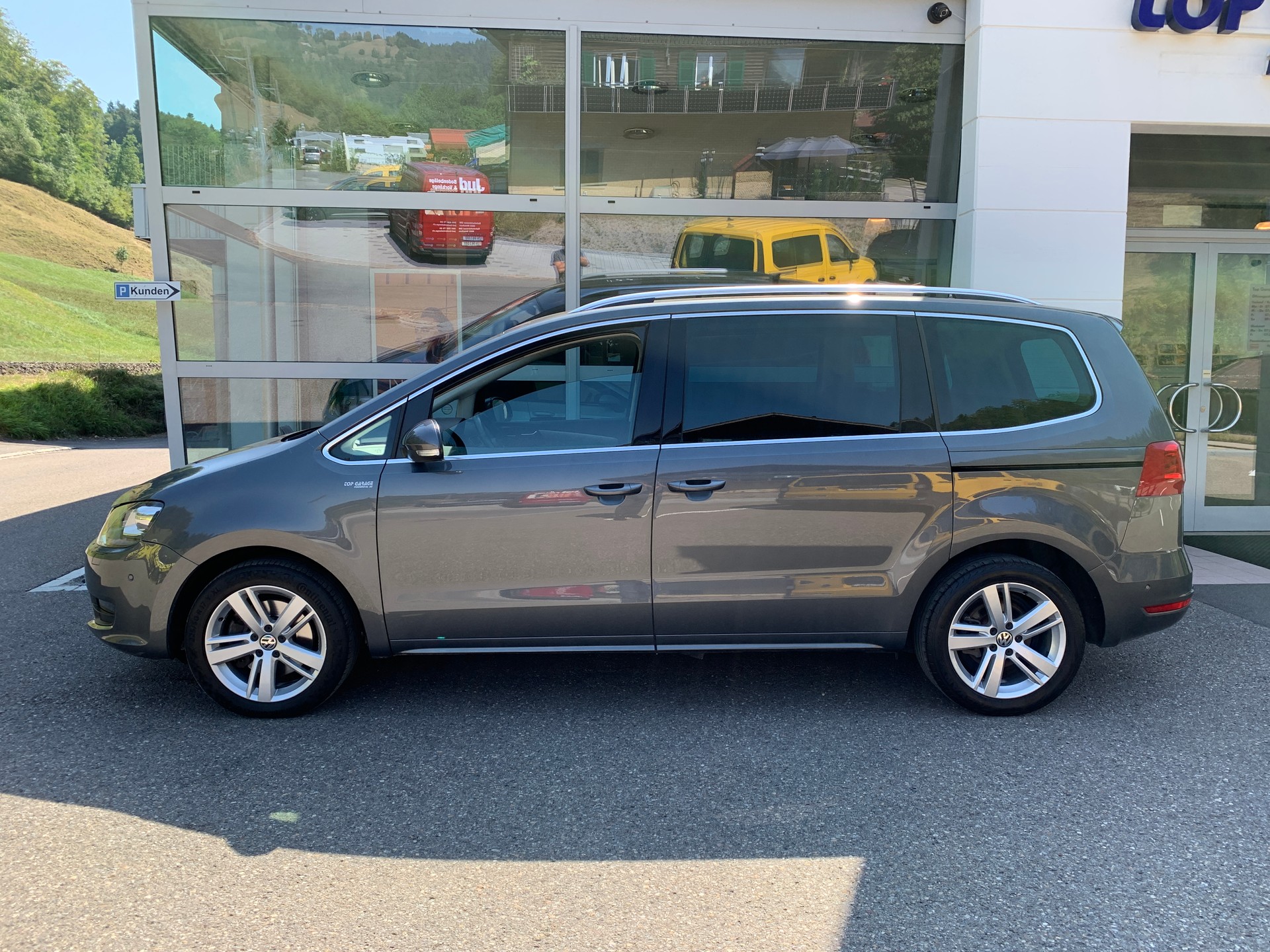 VW Sharan 2.0 TDI BlueMotion Technology Design DSG-showroom-element-2