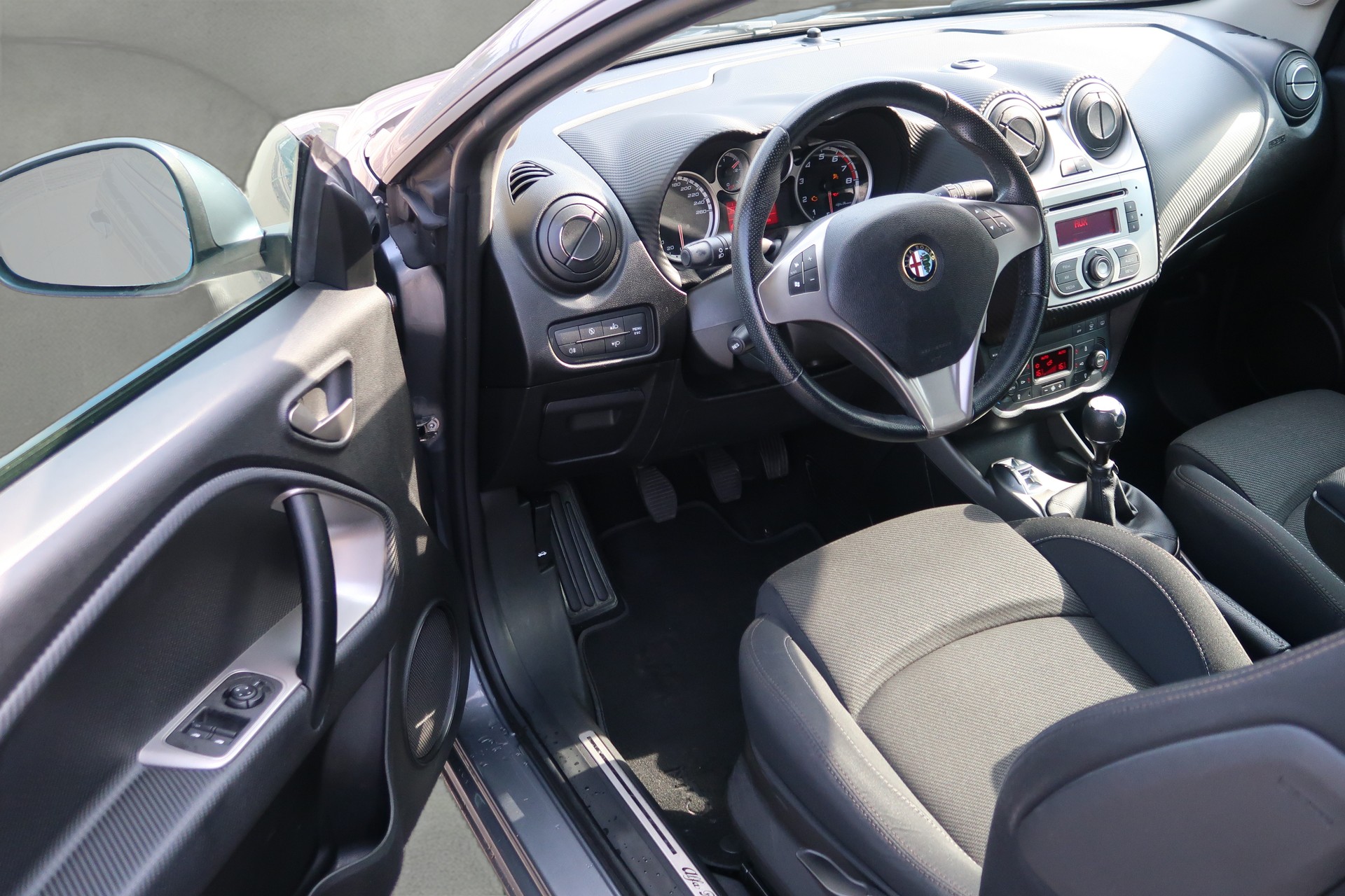 ALFA ROMEO MiTo 1.4 TB Distinctive-image-8