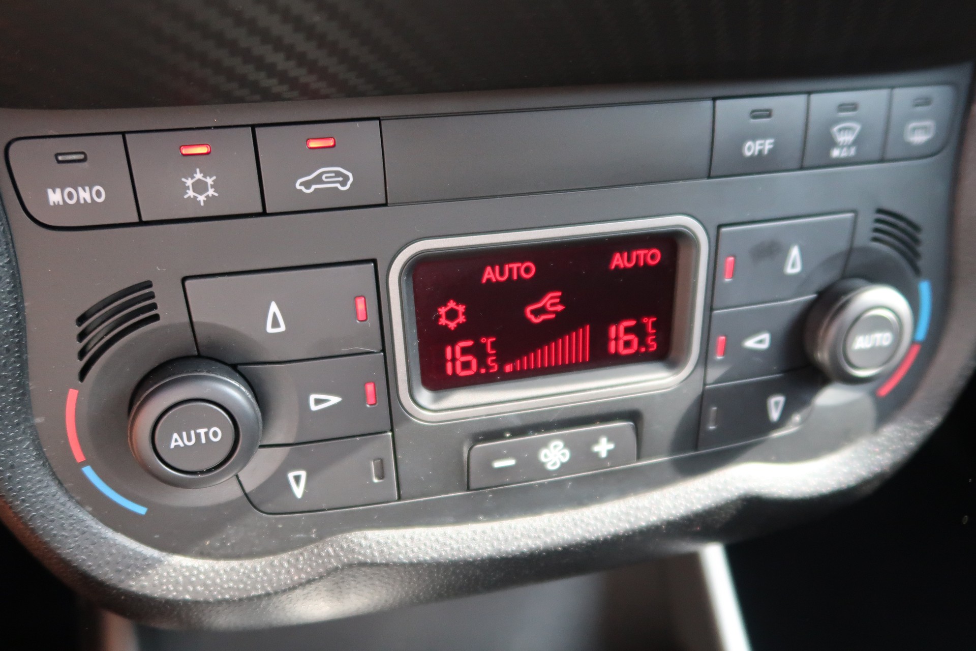 ALFA ROMEO MiTo 1.4 TB Distinctive-image-11