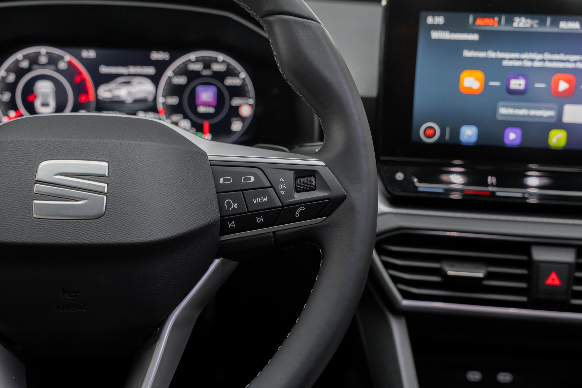 SEAT Leon ST 1.5 eTSI mHEV DSG Style-image-19