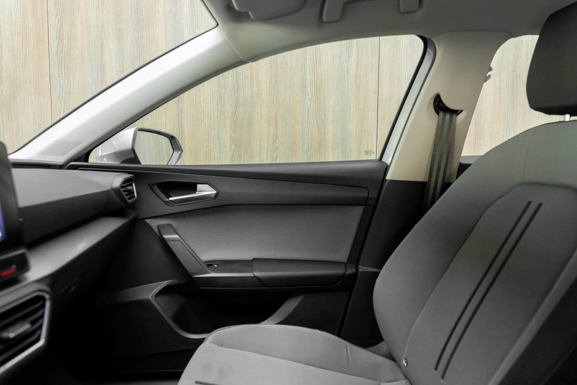 SEAT Leon ST 1.5 eTSI mHEV DSG Style-image-17