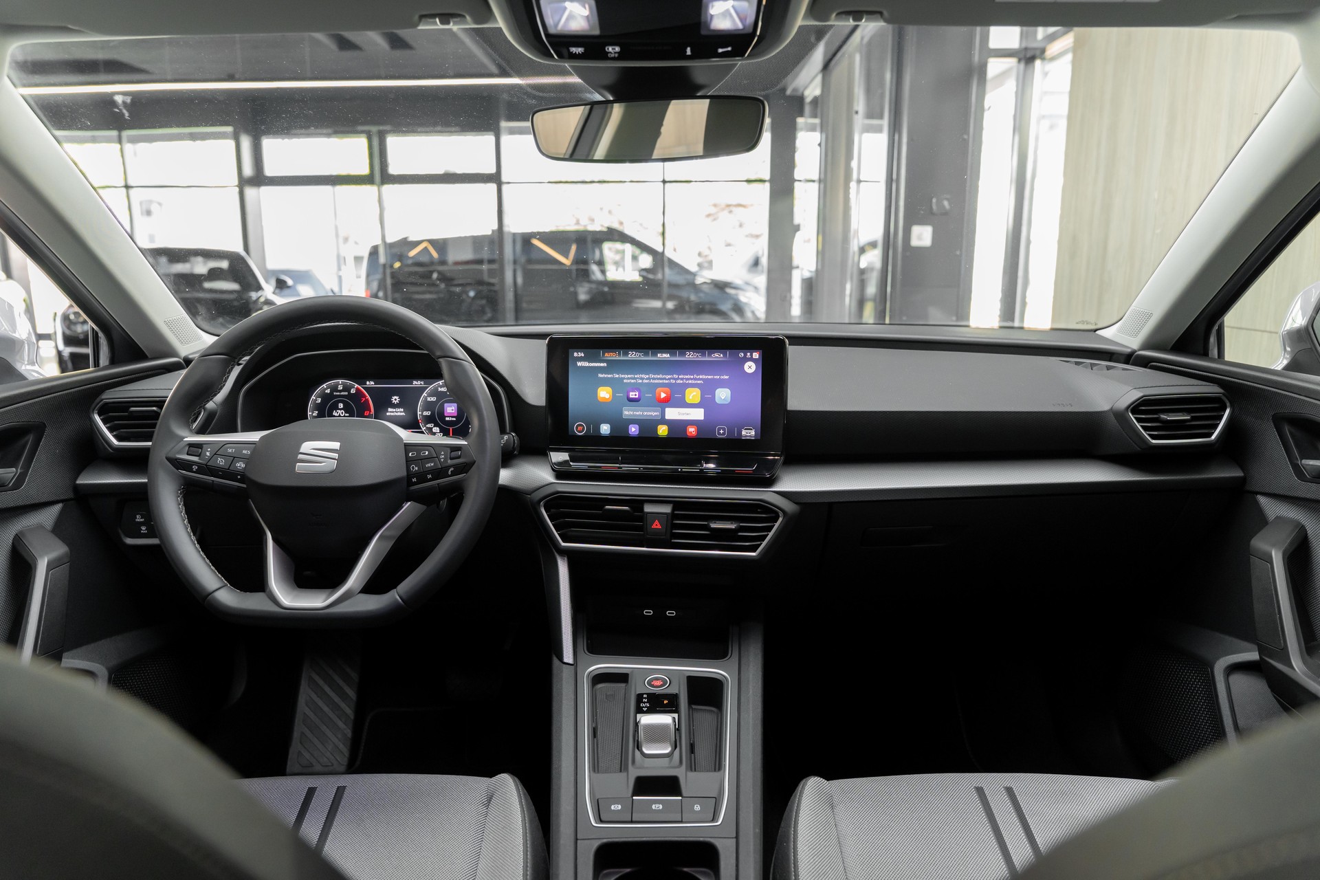 SEAT Leon ST 1.5 eTSI mHEV DSG Style-image-2