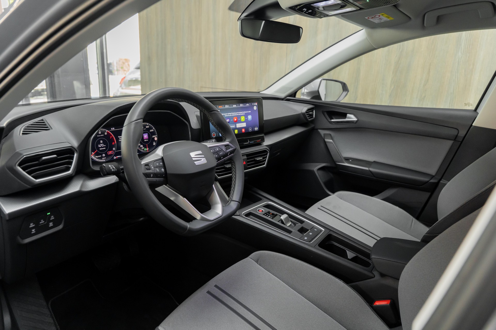 SEAT Leon ST 1.5 eTSI mHEV DSG Style-image-3