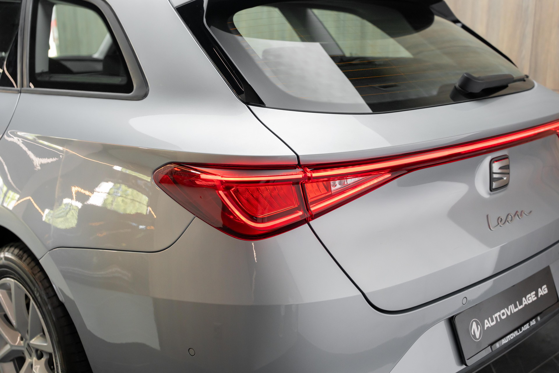 SEAT Leon ST 1.5 eTSI mHEV DSG Style-image-23